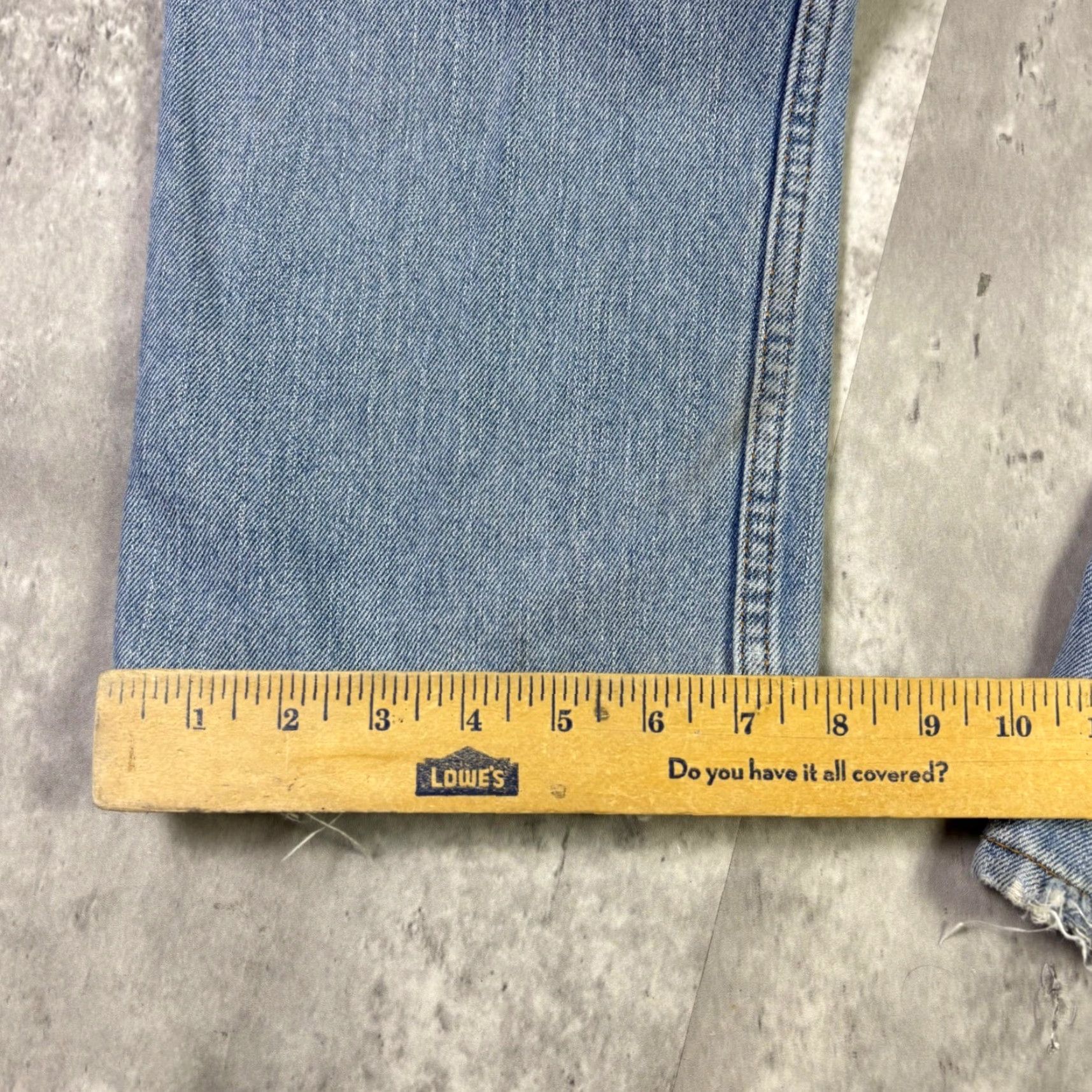 CO VINTAGE Levi Strauss Co Levi's 505 Regular Fit Light Wash Denim Jeans Mens 32x31 90s Straight 5-Pocket Design Buttons Zip Blue N/A Size US 32 / EU 48 - 4 Thumbnail
