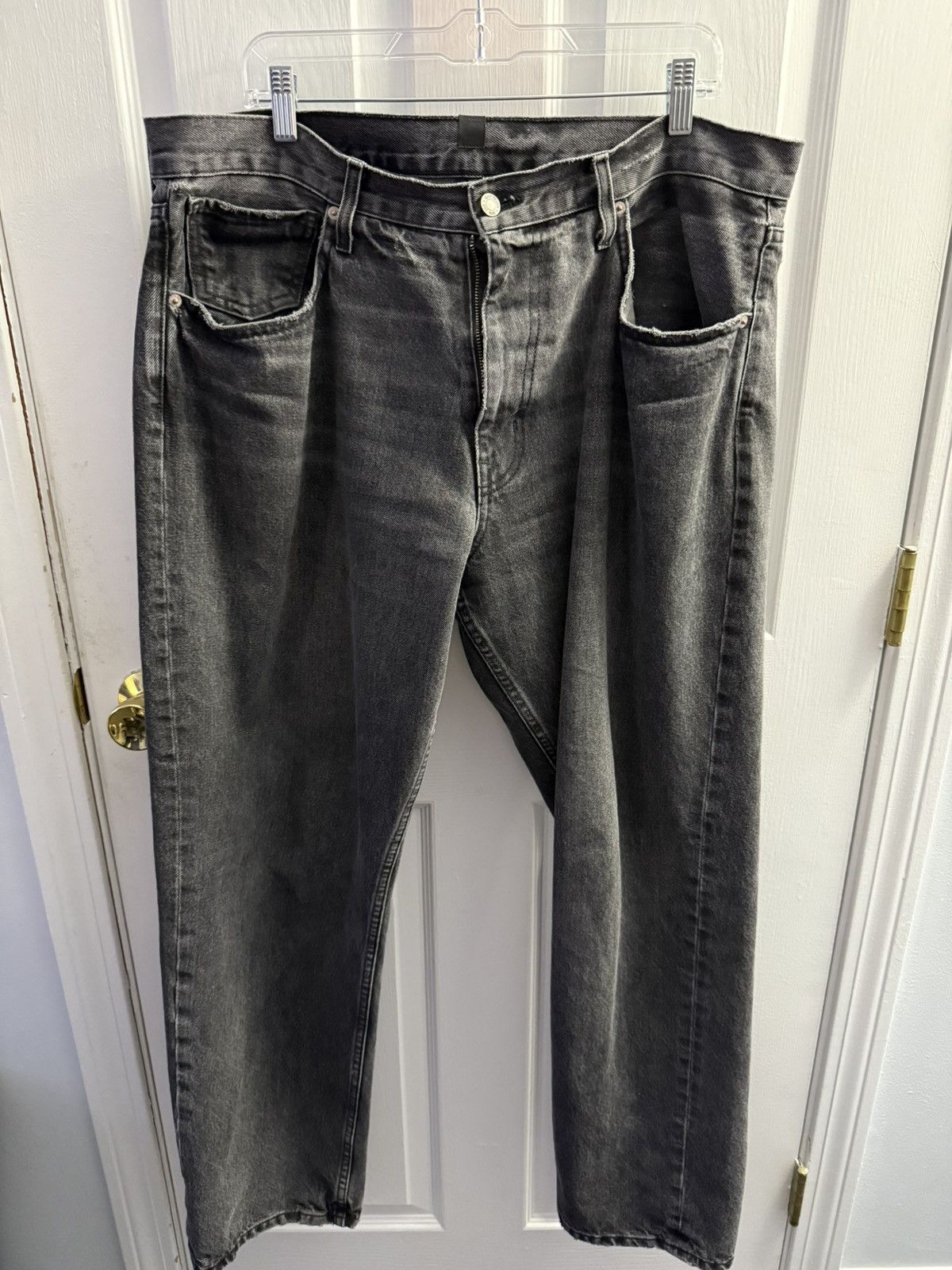 ブランド一覧 | ワールド オンラインストア Yeezy Gap Balenciaga Denim | Grailed パンツ