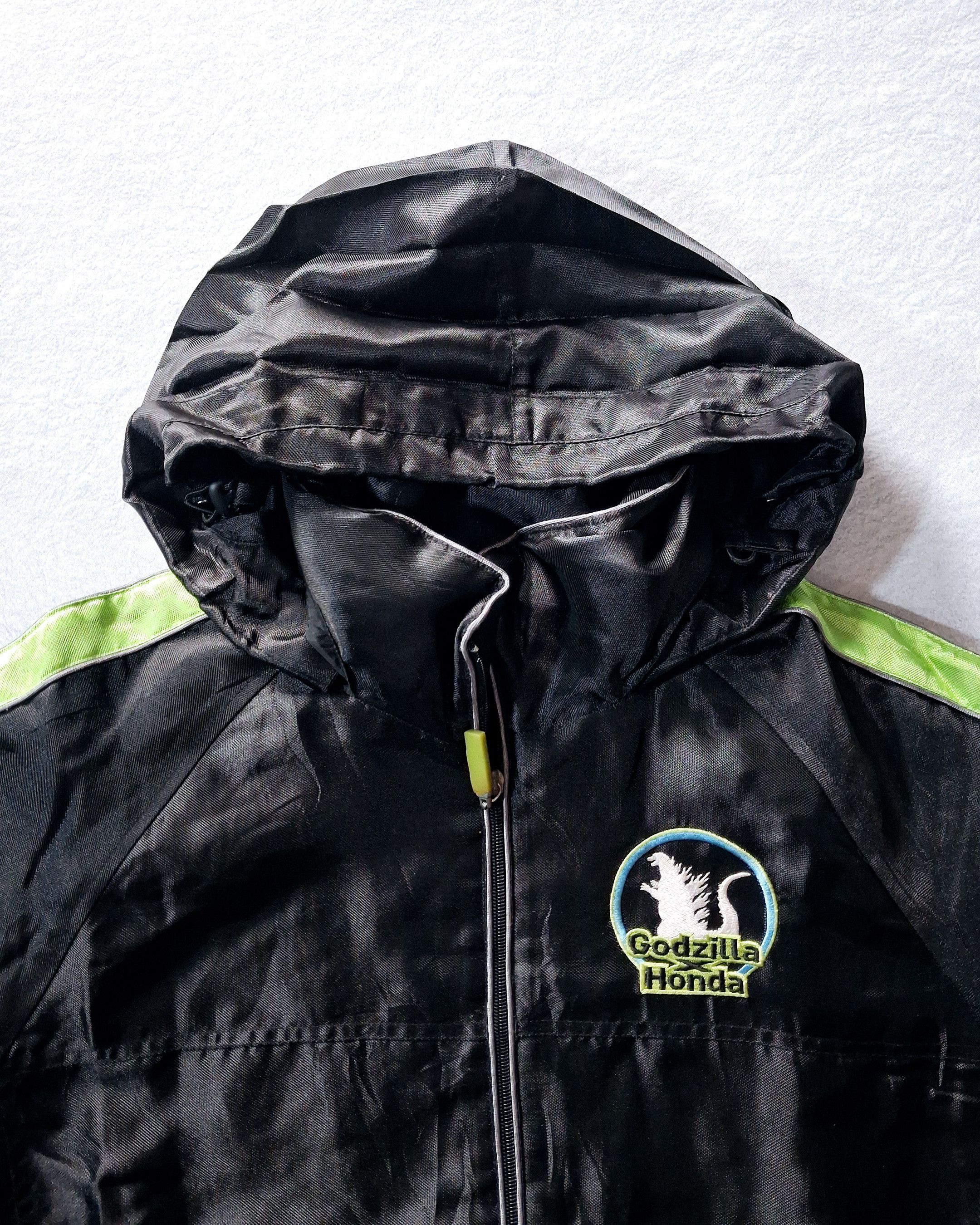 Honda GODZILLA X HONDA NYLON JACKET HIDDEN HOODIE BY TOHO CO LTD Size US XL / EU 56 / 4 - 3 Thumbnail