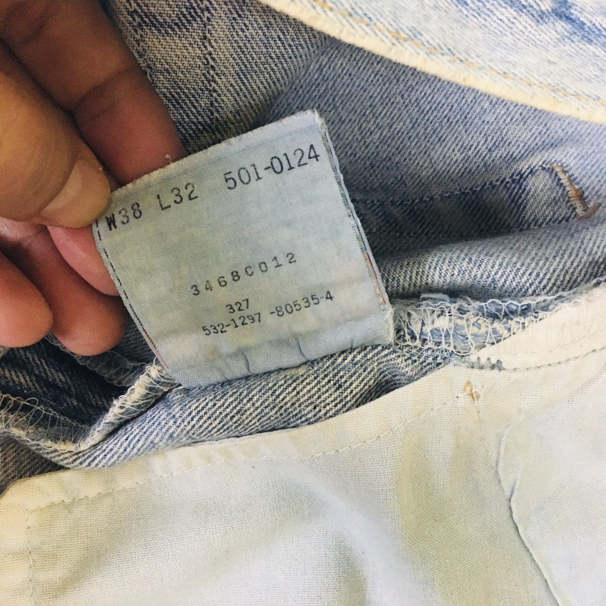 Levi's Vintage Clothing Vintage 90s Levi’s 501 Distress Size US 38 / EU 54 - 12 Thumbnail