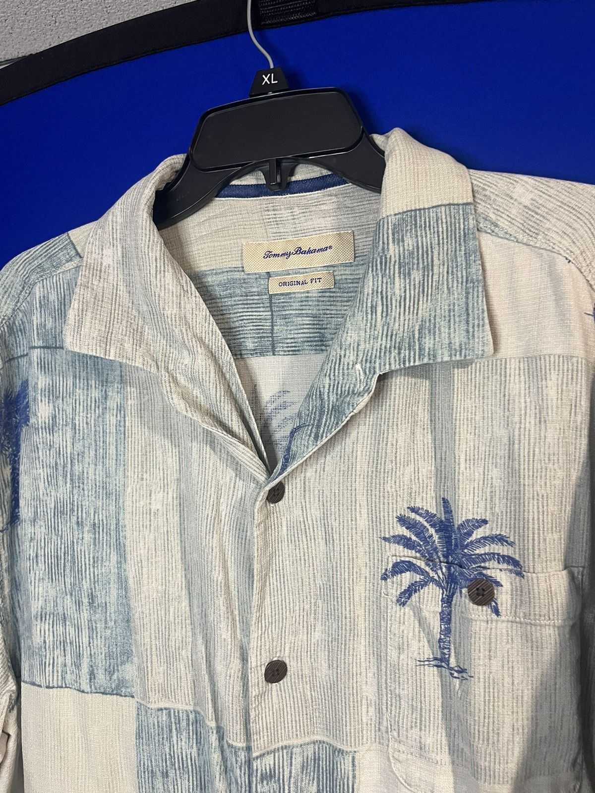 Tommy Bahama Tommy Bahama Embroidered Camp Shirt Size US XXL / EU 58 / 5 - 2 Thumbnail