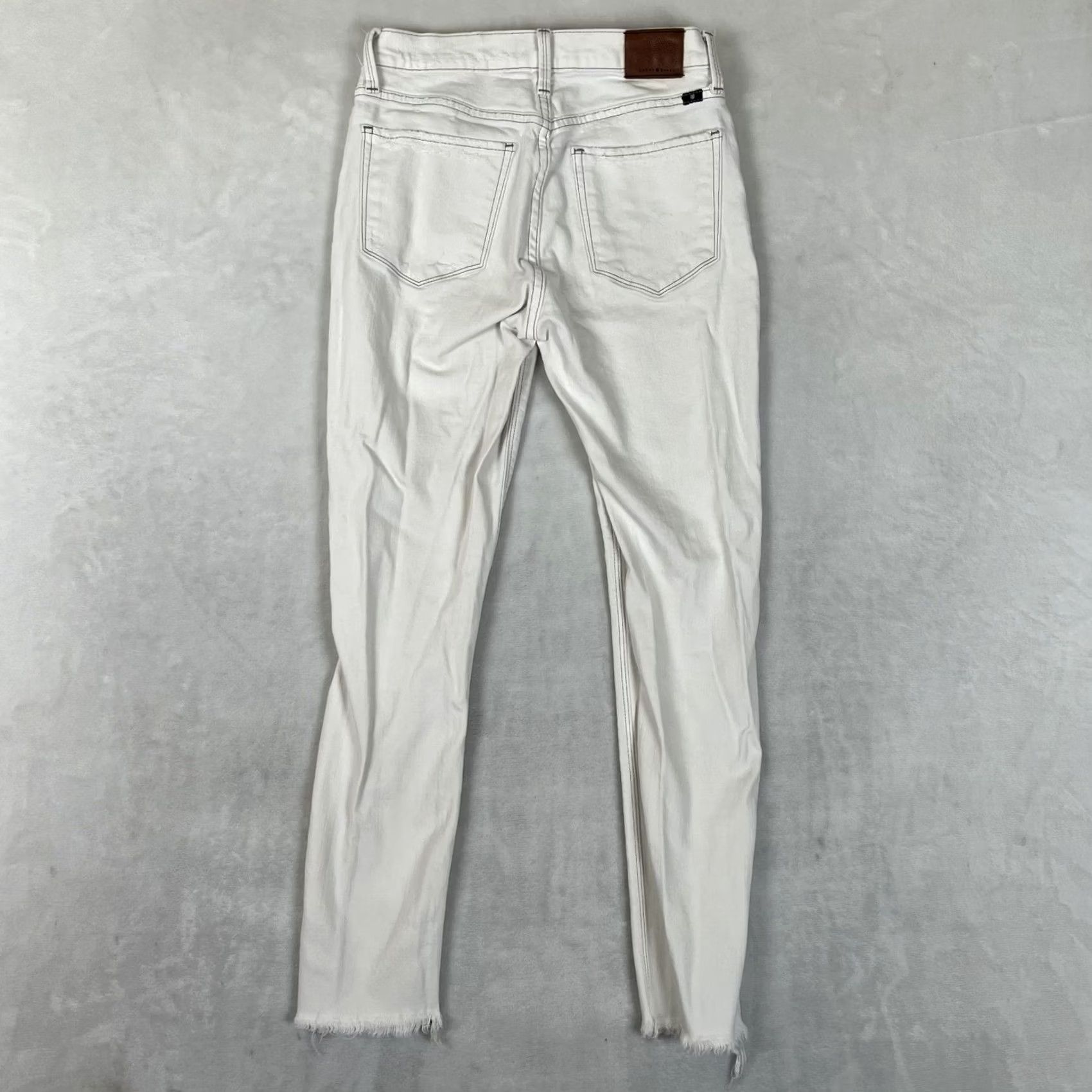 Lucky Brand Lucky Brand Bridgette Skinny Jeans Womens 0/25 White Distressed Denim Frayed Hem Jeans Shirt? Size 25" / US 0 / IT 36 - 7 Thumbnail