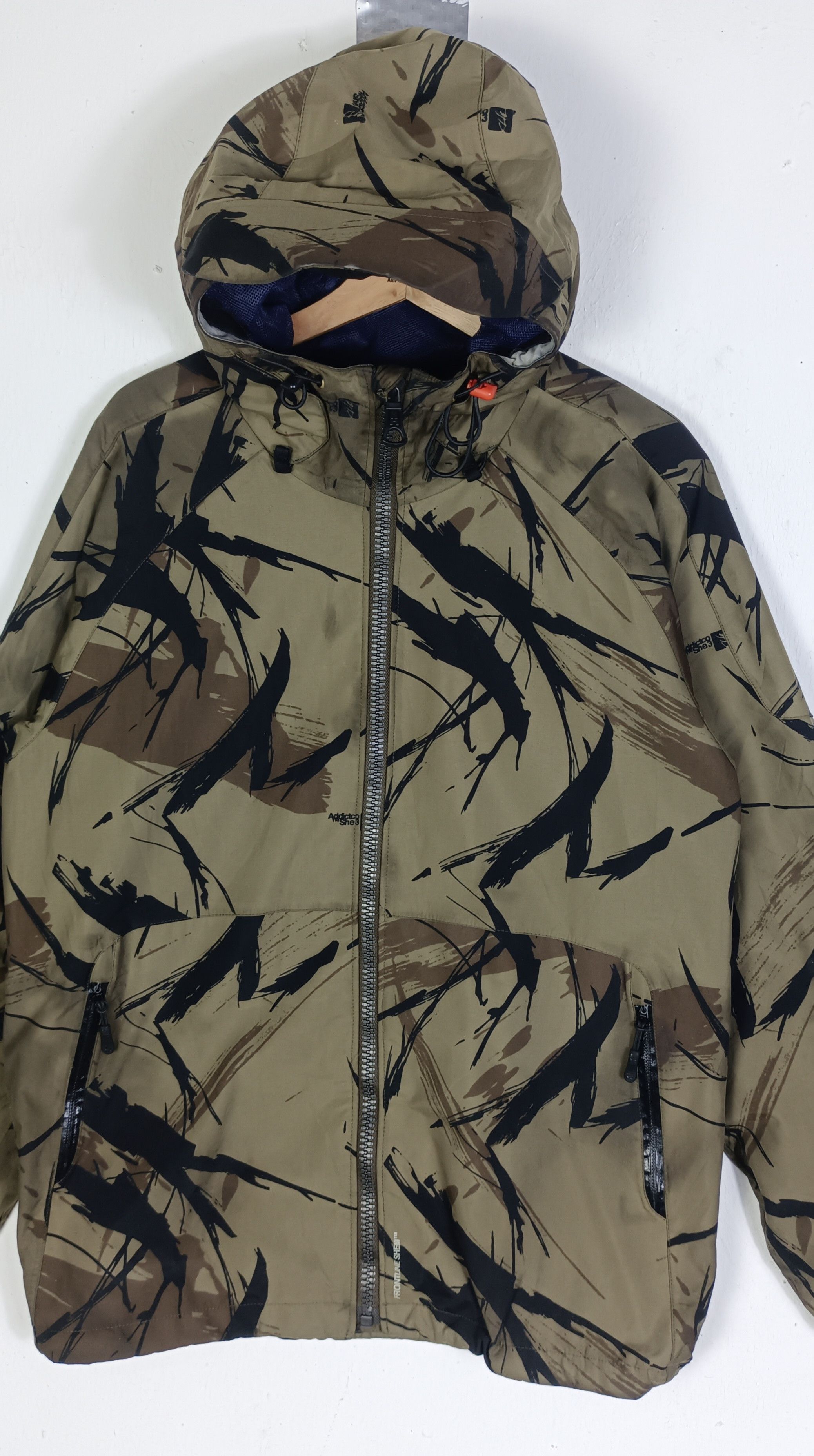 ADDICT Addict Uniqlo Camo RealTree Hoodie Jacket Size US L / EU 52-54 / 3 - 3 Thumbnail