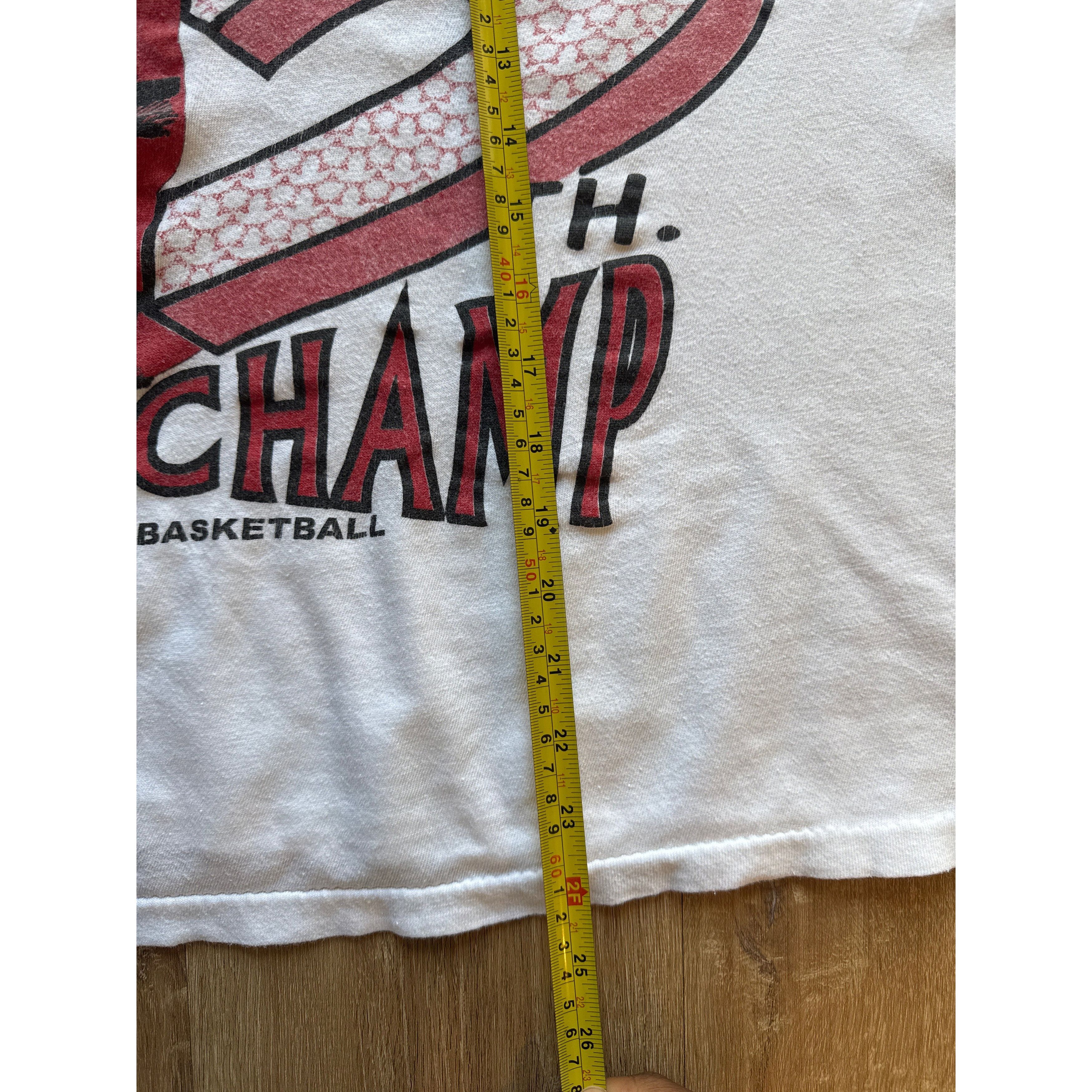 Vintage Vintage 1997 Chicago Bulls Taking The 5th World Championship Size US XL / EU 56 / 4 - 6 Thumbnail