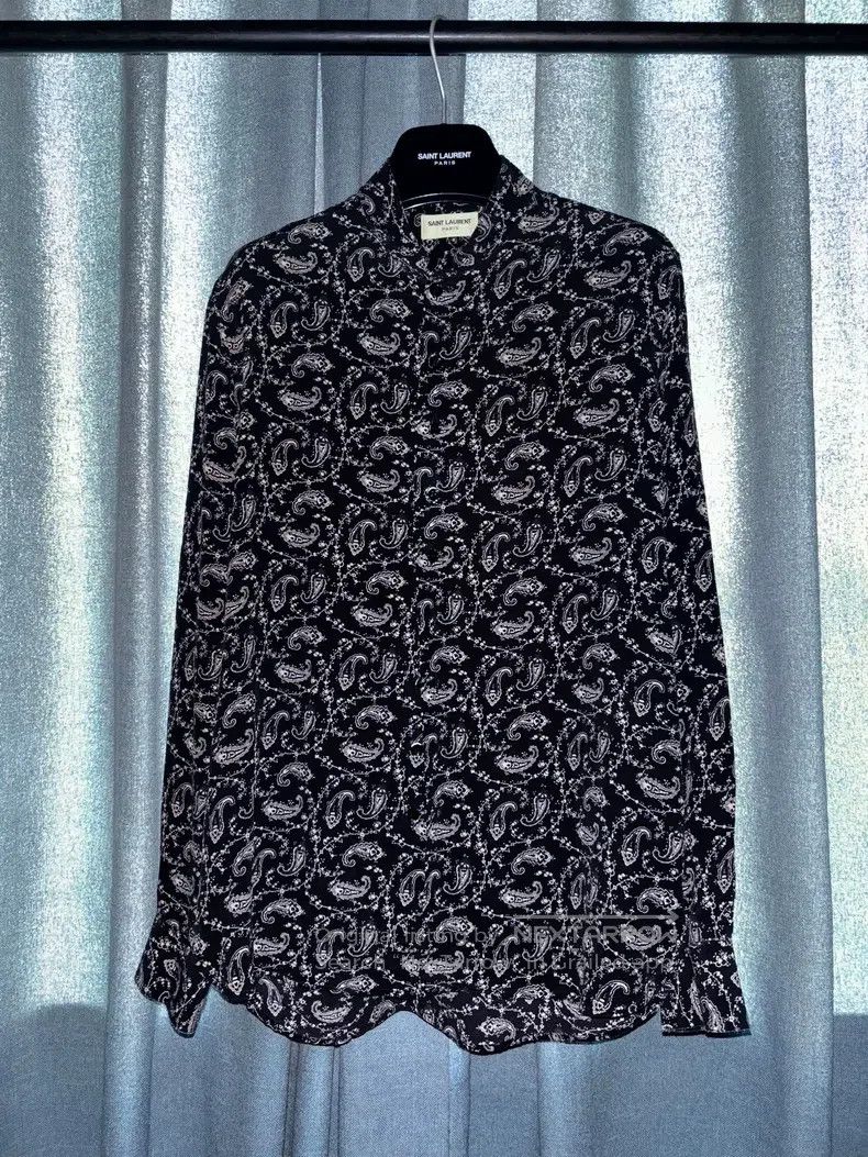 Saint Laurent Paris size 39 Mulberry Silk Cashew Flower Sh