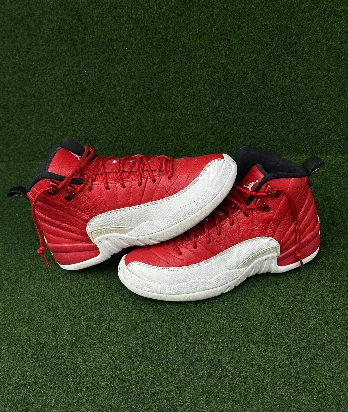 Jordan Brand Jordan 12 Gym Red Size 6.5Y Size US 6.5 / EU 39-40 - 1 Thumbnail