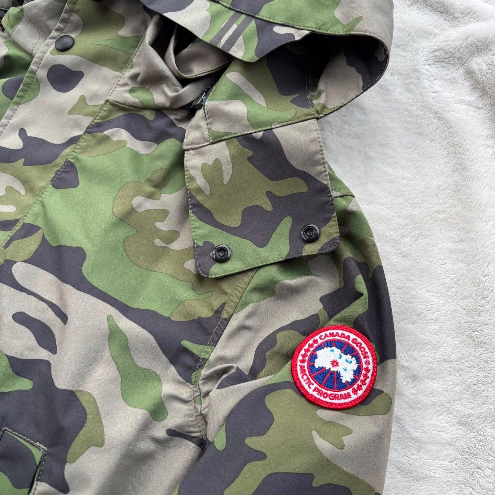 Canada Goose Canada Goose Camo Trench Long Light Jacket - Small - $695 Size US S / EU 44-46 / 1 - 4 Thumbnail