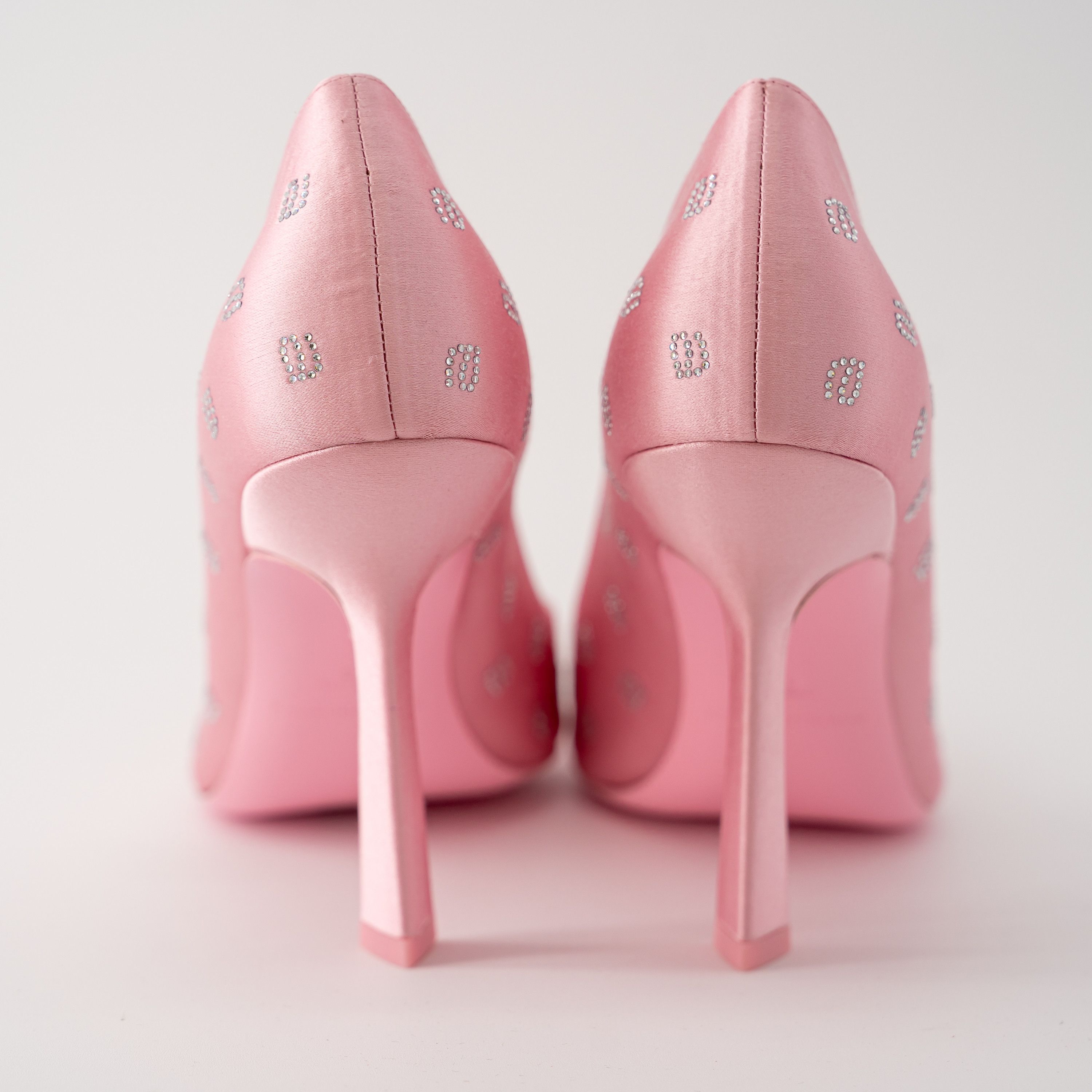 39 9US Alexander Wang Delphine Crystal Satin Pumps Pink