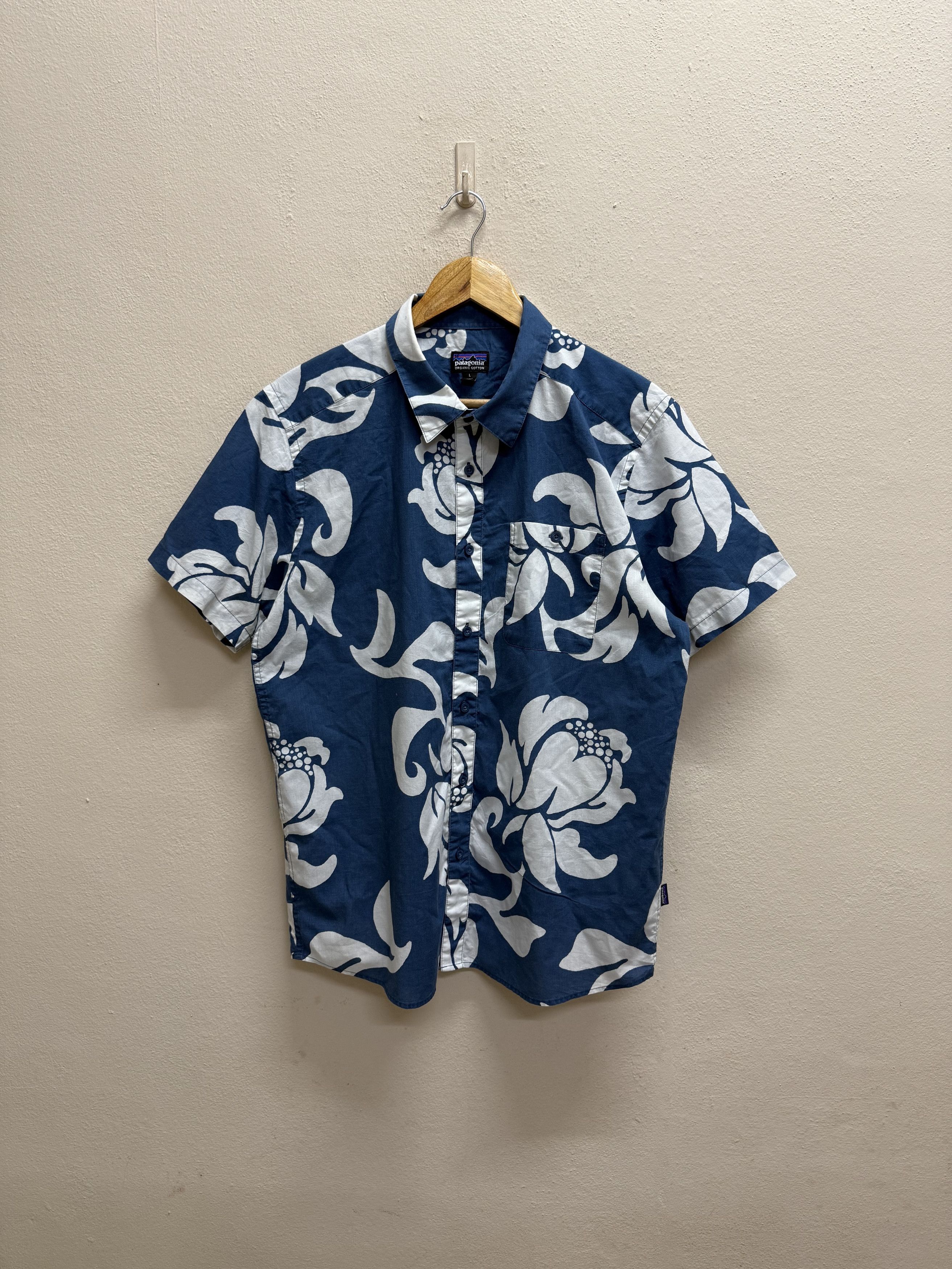 Patagonia Patagonia Hawaiian Flora Button Up Shirt Size US M / EU 48-50 / 2 - 15 Thumbnail