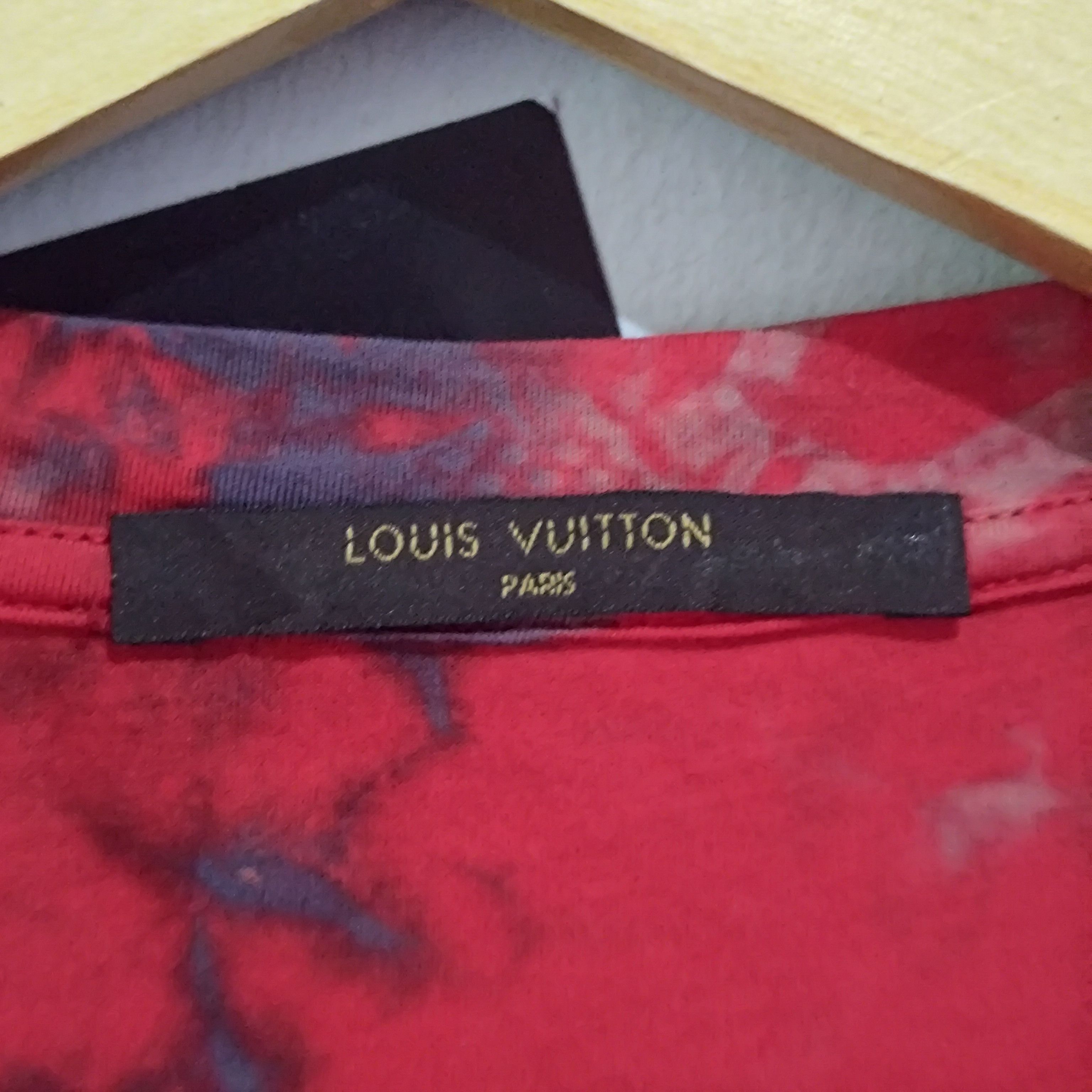 Louis Vuitton Red tyday Size US L / EU 52-54 / 3 - 4 Thumbnail