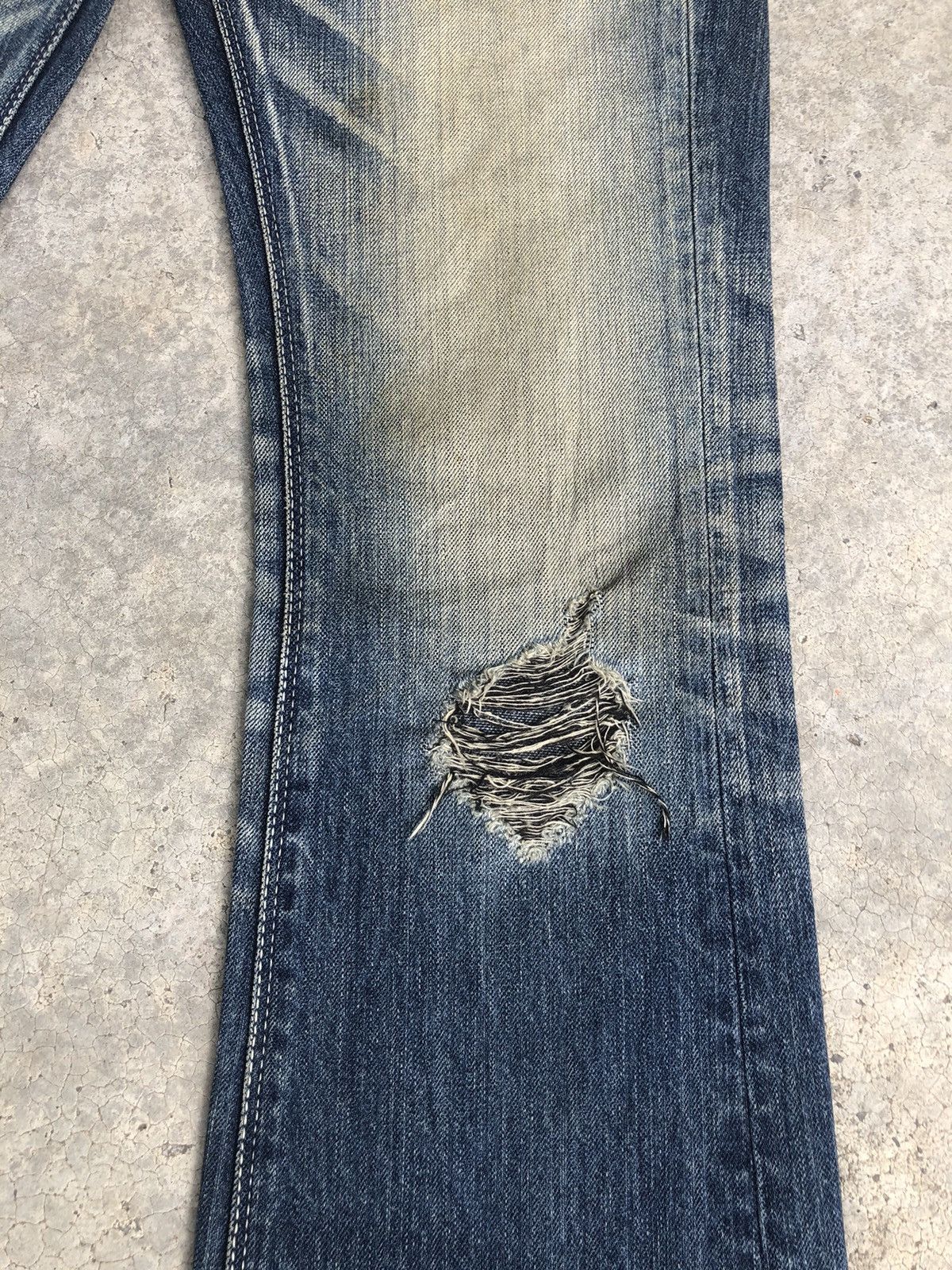 Murder License Japanese Murder License Flared Jeans Distressed Jeans Size US 30 / EU 46 - 8 Thumbnail