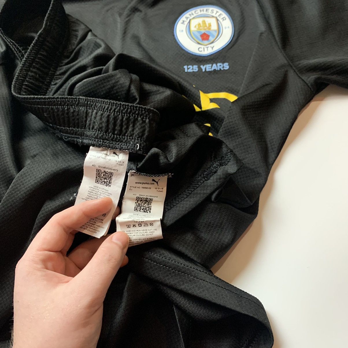 Other Kit (Jersey+Shorts) Puma Manchester City 2018-2019 125 years Size US M / EU 48-50 / 2 - 6 Thumbnail