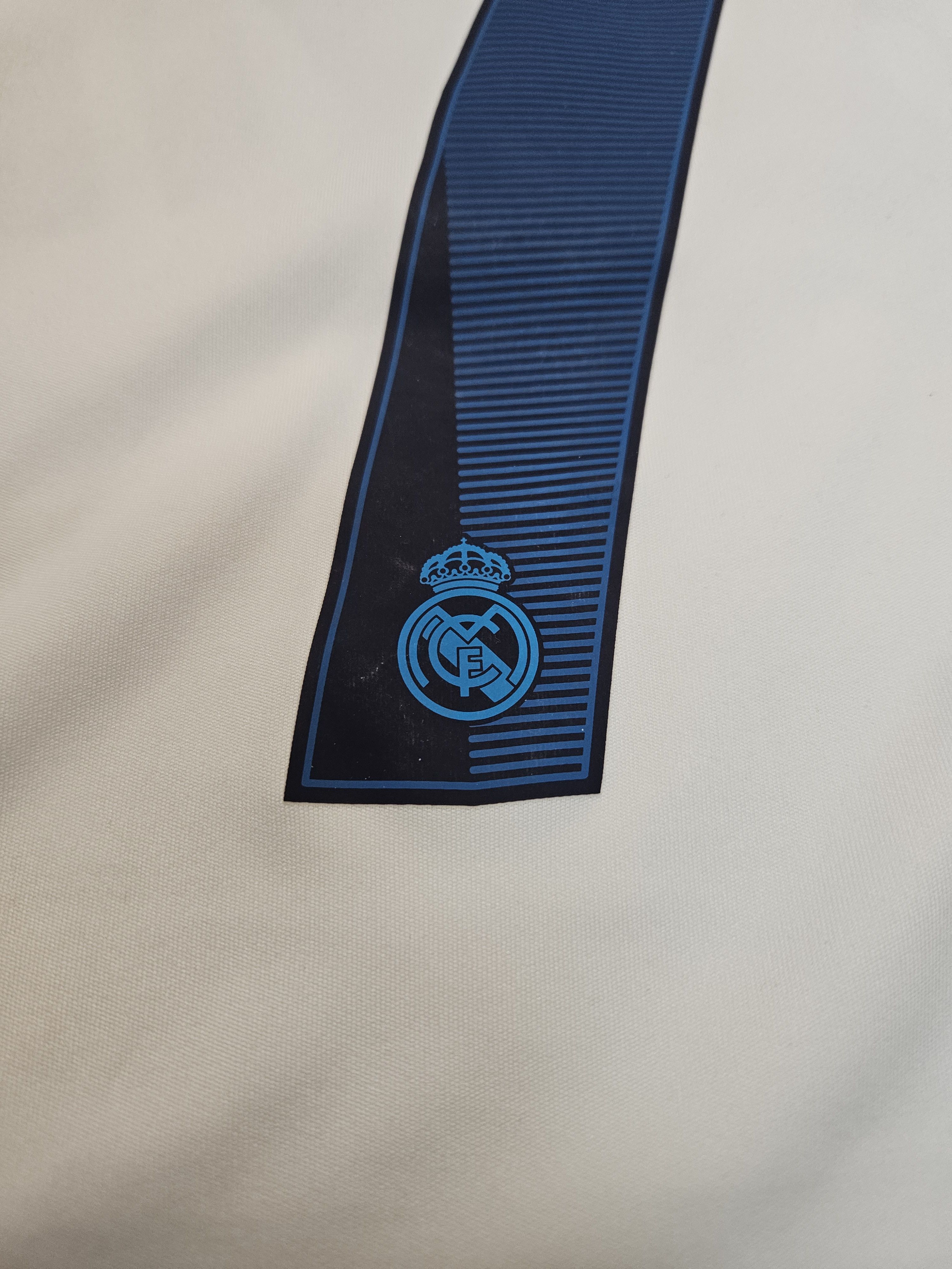 Adidas Real Madrid 2012-2013 home jersey #7 Christiano Ronaldo Size US S / EU 44-46 / 1 - 15 Thumbnail
