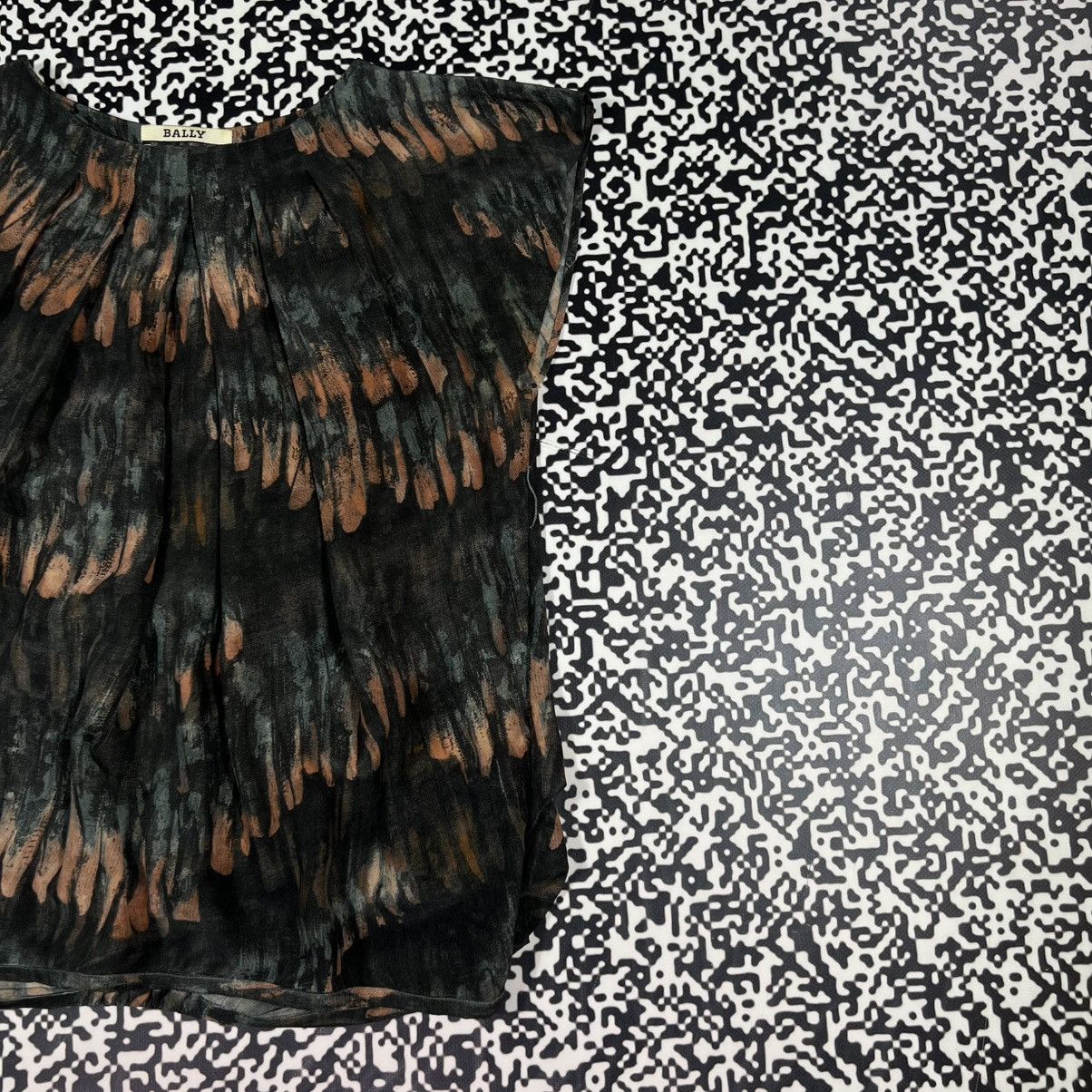 Bally Bally Silk Abstract Retro Casual Style Luxury Blouses Shirt Size S / US 4 / IT 40 - 5 Thumbnail