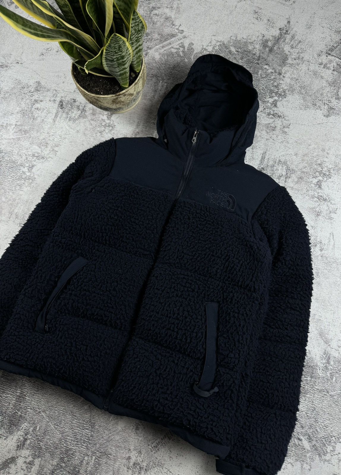 The North Face The North Face Teddy Bear Mohair Unisex Puffer Down Jacket Size US L / EU 52-54 / 3 - 3 Thumbnail