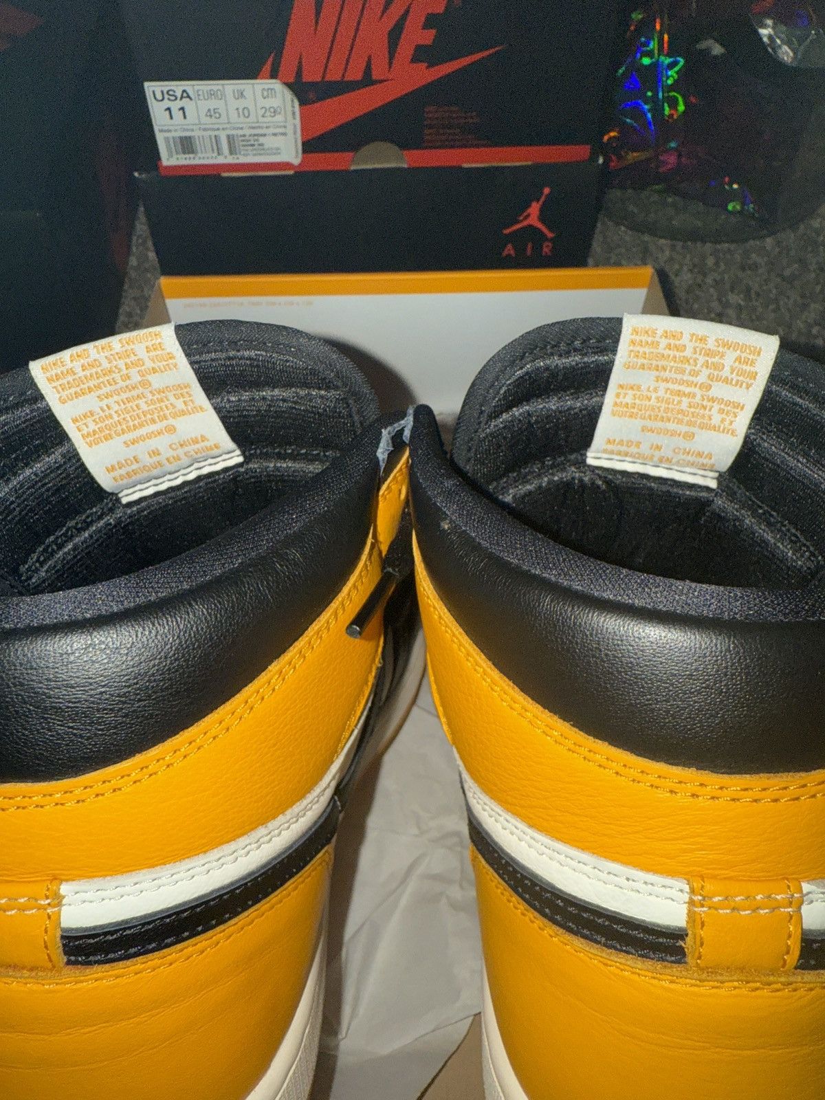 Jordan Brand × Nike Nike Air Jordan 1 “Taxi” Size US 11 / EU 44 - 5 Thumbnail