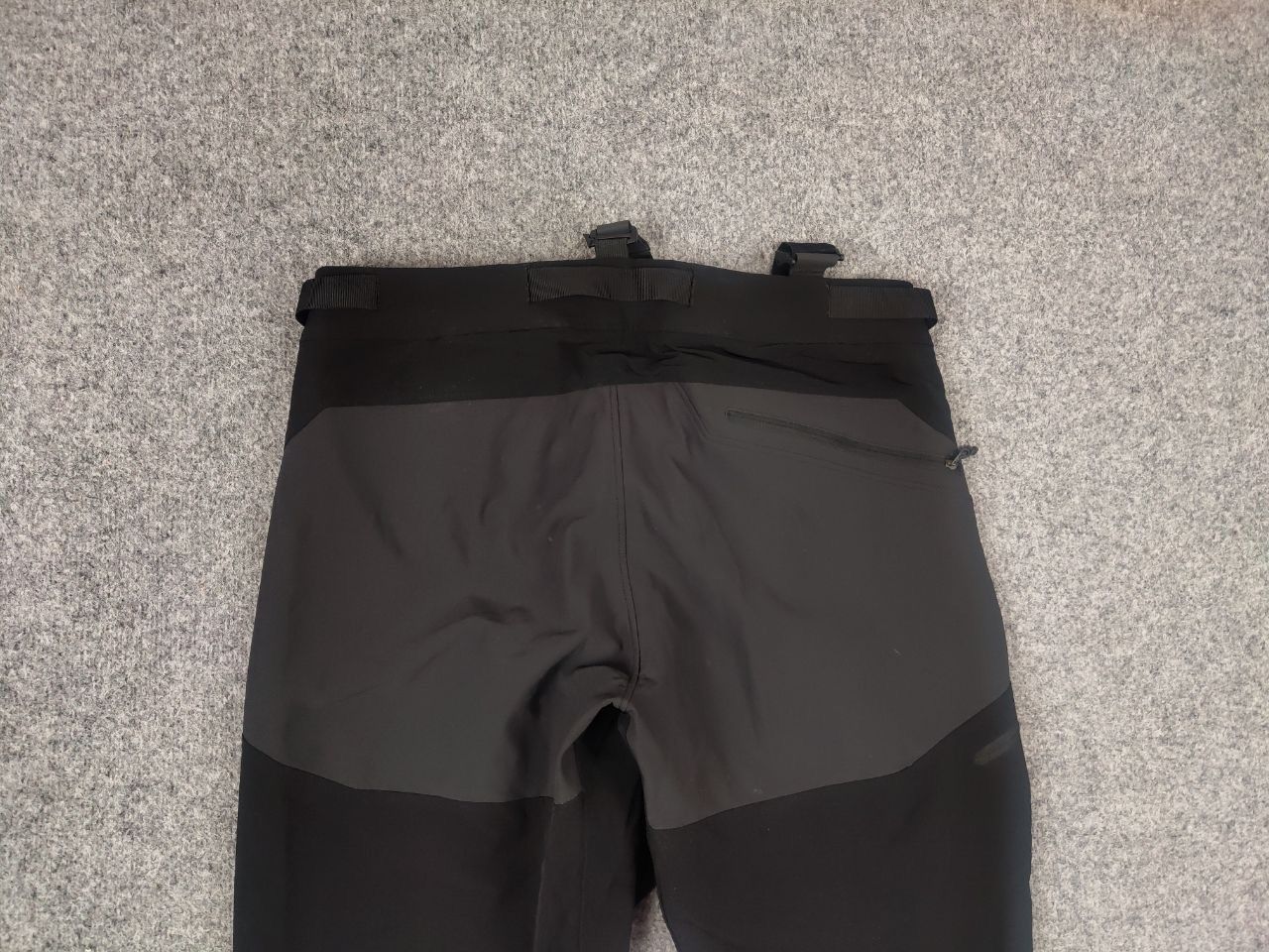 Haglofs Haglofs Pro Shell Black Zip Ski pants with suspenders Size US 36 / EU 52 - 11 Thumbnail