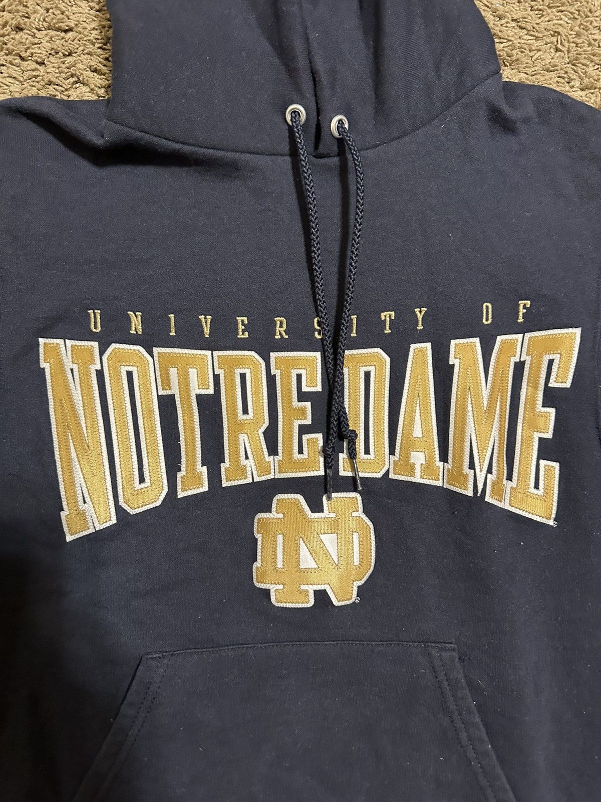 Champion × NCAA × Vintage Vintage NCAA Champion Notre Dame hoodie 00s size XS Size US XS / EU 42 / 0 - 3 Thumbnail