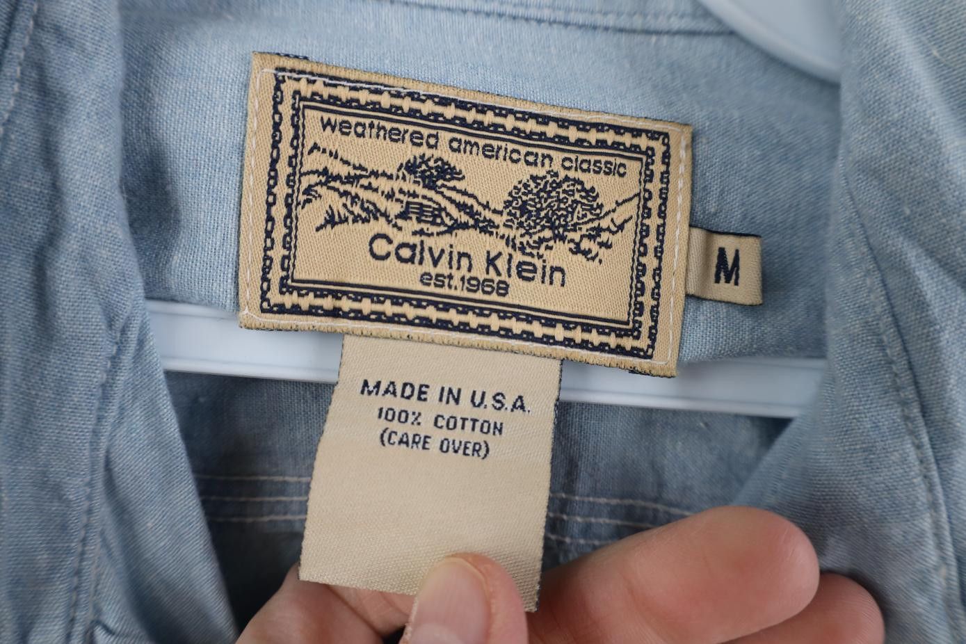 Calvin Klein Deadstock Vintage 90s Calvin Klein Collared Button Shirt Size US M / EU 48-50 / 2 - 9 Thumbnail