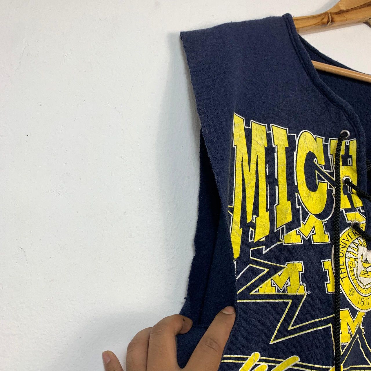NCAA Vintage University of Michigan Wolverines Sweatshirt M Size US M / EU 48-50 / 2 - 9 Thumbnail