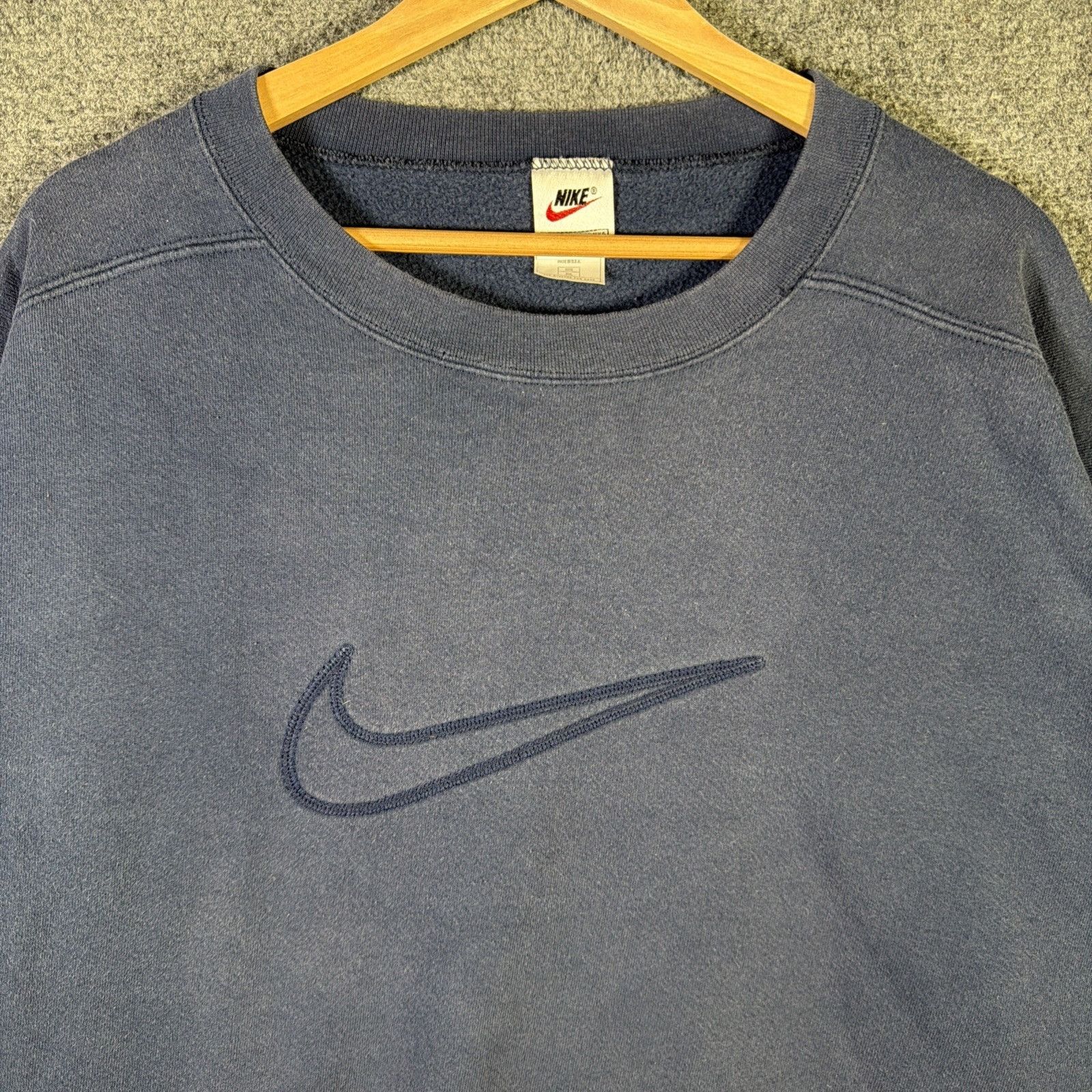 Nike Vintage Nike Sweatshirt 2XL Navy Faded 90s Center Swoosh Size US XXL / EU 58 / 5 - 1 Thumbnail