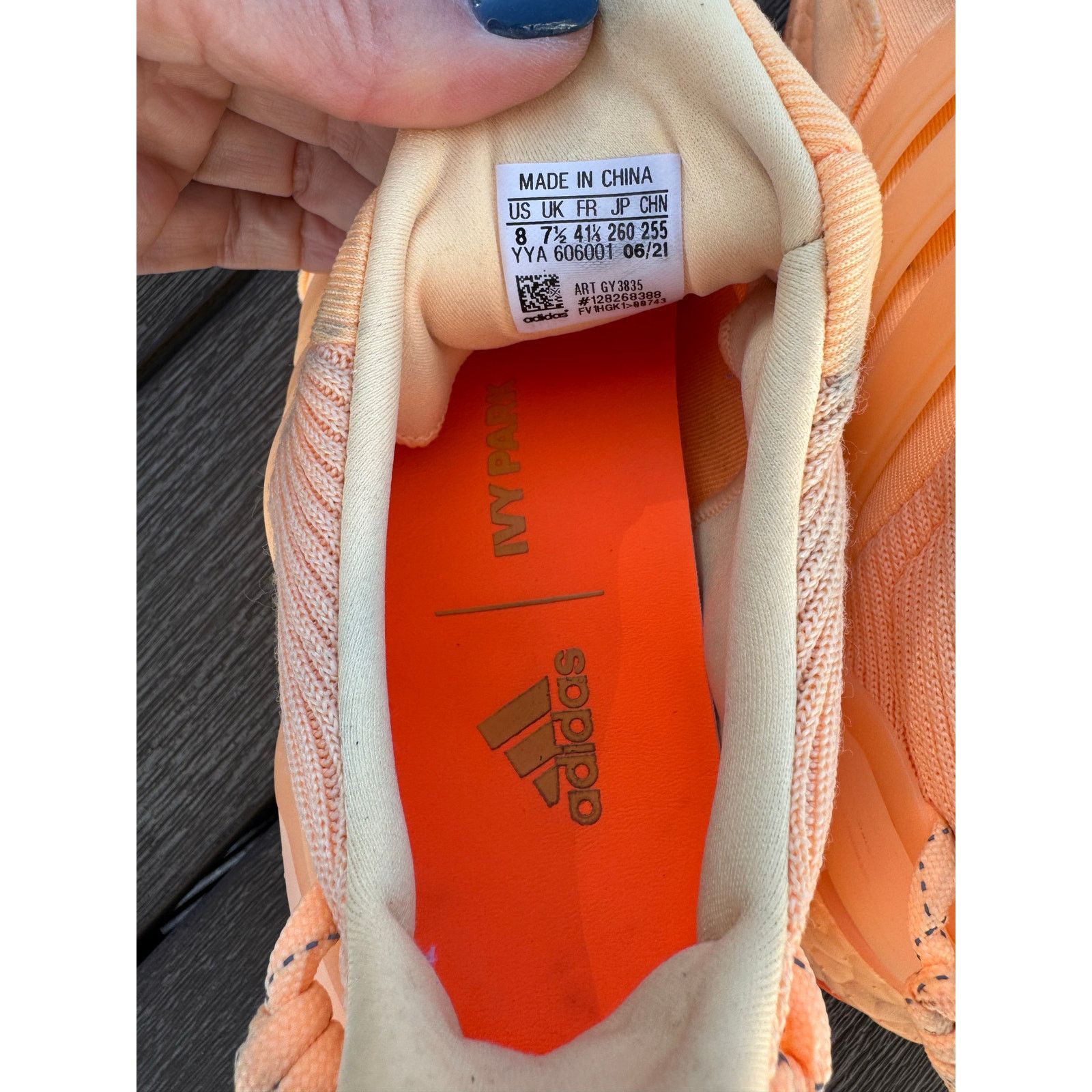 Adidas adidas x Ivy Park Ultraboost OG sneakers Orange cream 8 Size US 9.5 / IT 39.5 - 4 Thumbnail