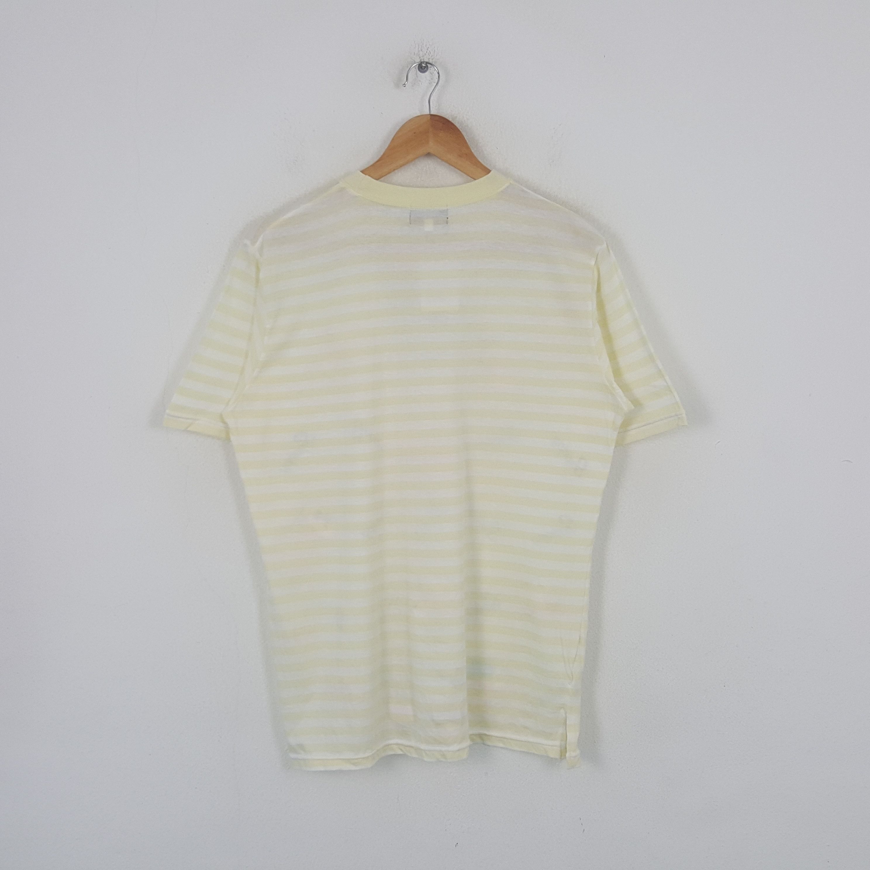 Peanuts Vintage Snoopy Peanut Over Print Cartoon Tshirt RR20 Size US L / EU 52-54 / 3 - 3 Thumbnail
