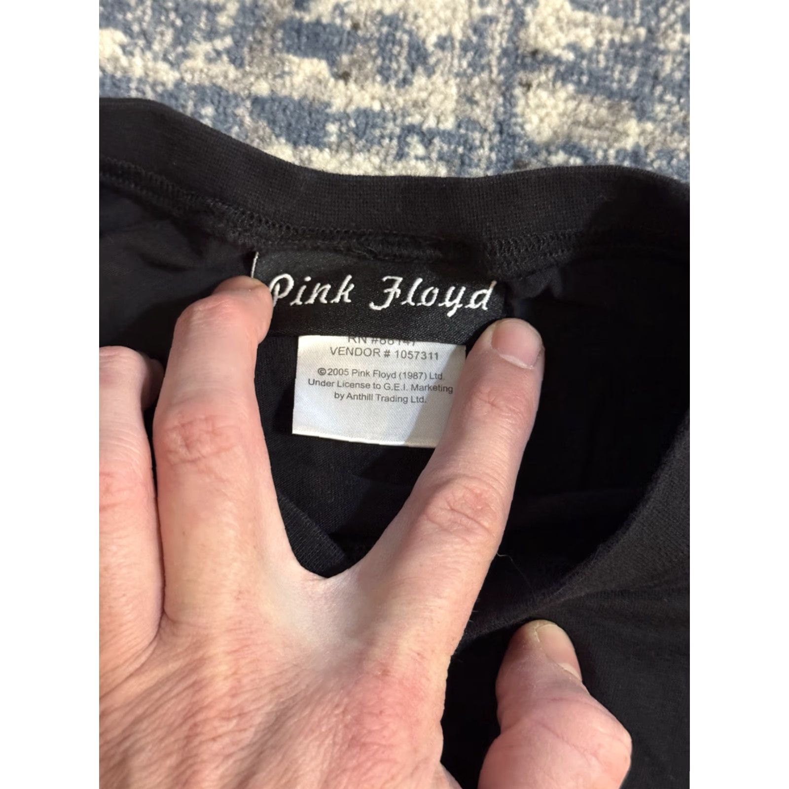 Vintage VINTAGE Pink Floyd Dark Side Of The Moon T Shirt Size S/M Rock Band Concert Size US S / EU 44-46 / 1 - 3 Thumbnail