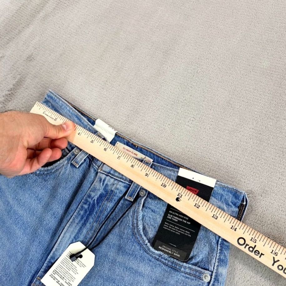 Levi's VINTAGE Levi's Jeans 70s High Flare Distressed Big E Blue Wash Women 27x32 NWT Size 27" / US 4 / IT 40 - 7 Thumbnail