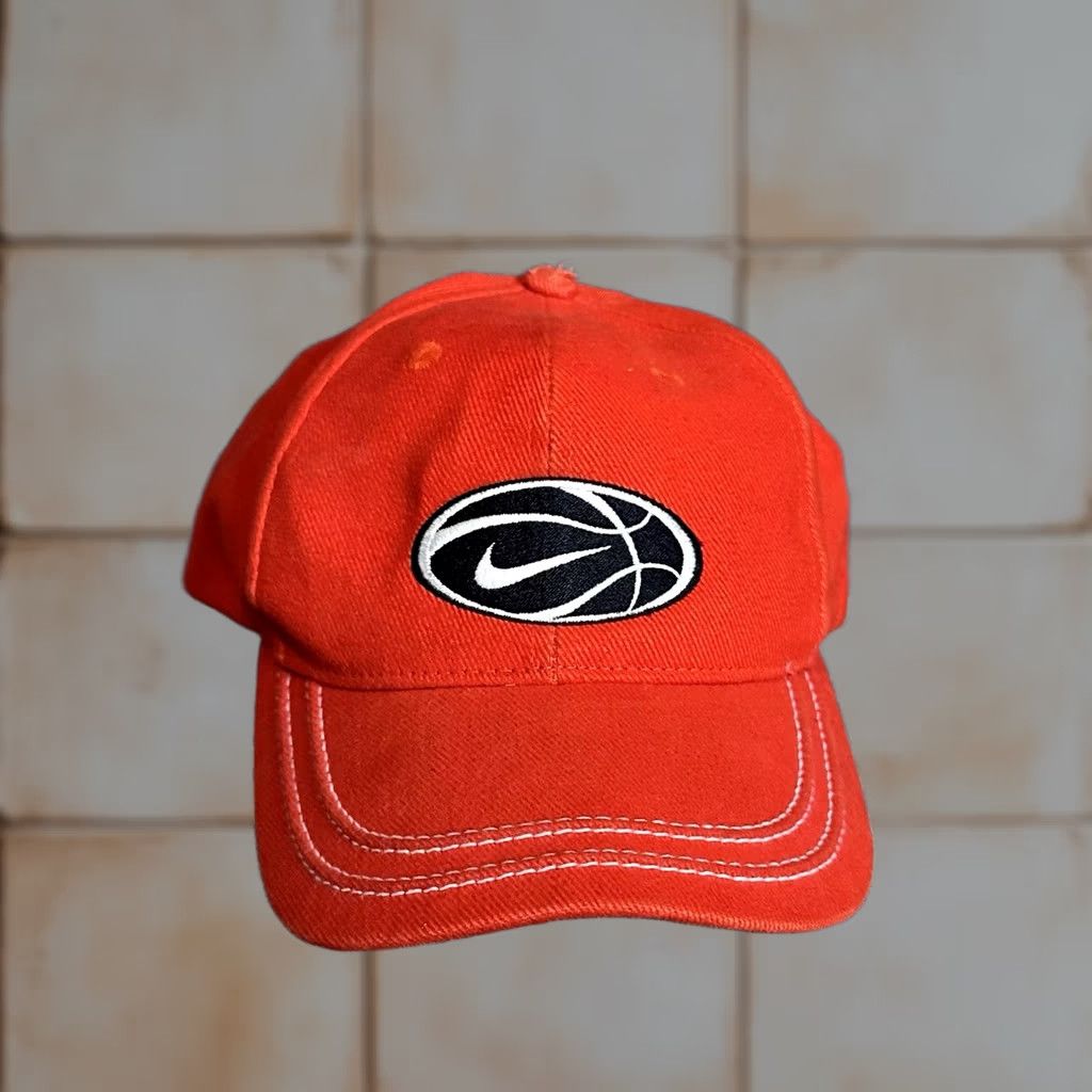 Nike VINTAGE Nike Hat Cap Adult Red Strapback Baseball Logo 90s 2000s OS Mens Men Size ONE SIZE - 1 Thumbnail