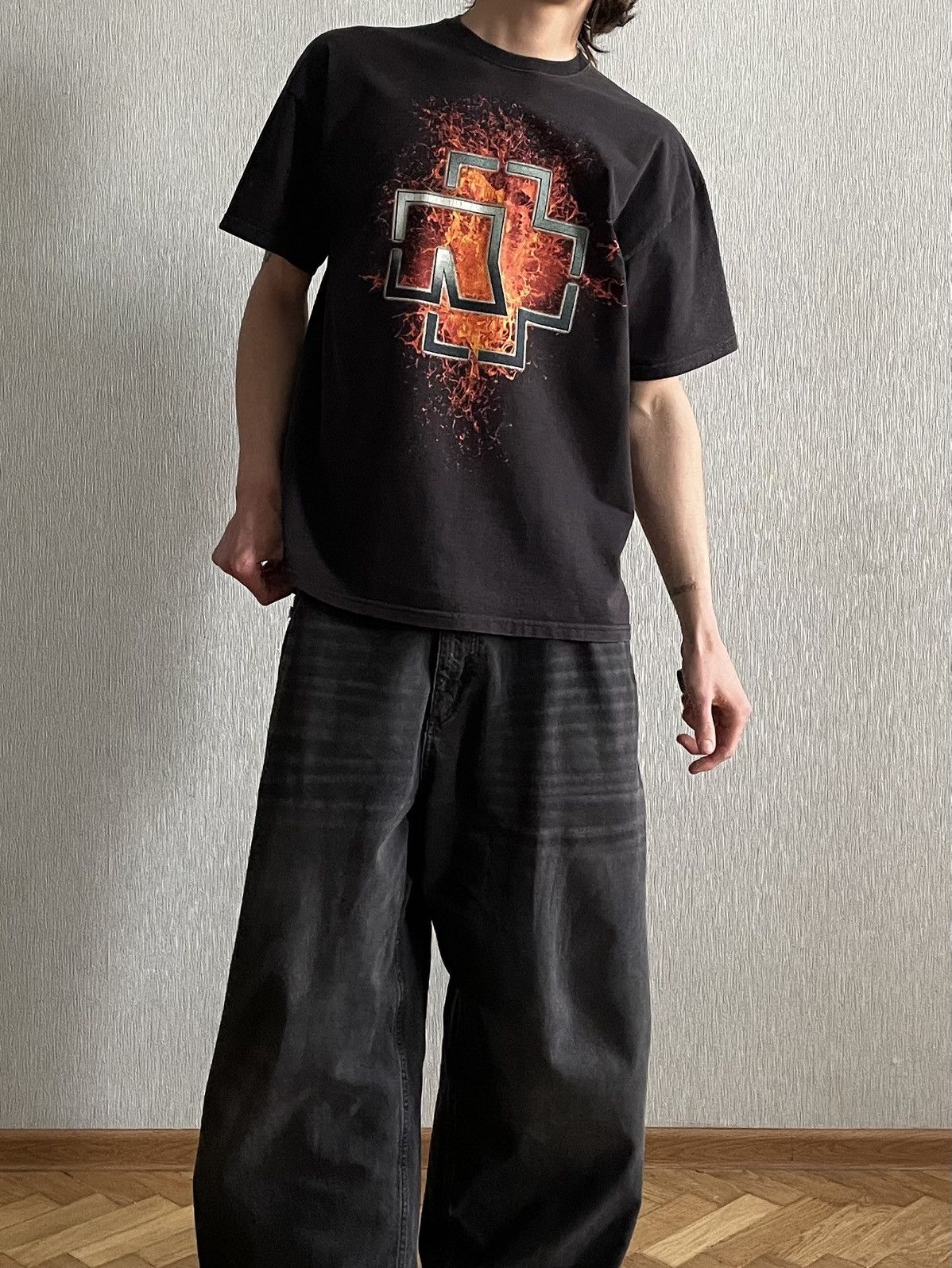 Band Tees 00s Rammstein, Sunfaded T-Shirt; Back: A Line from «Sonne» Size US XL / EU 56 / 4 - 8 Thumbnail