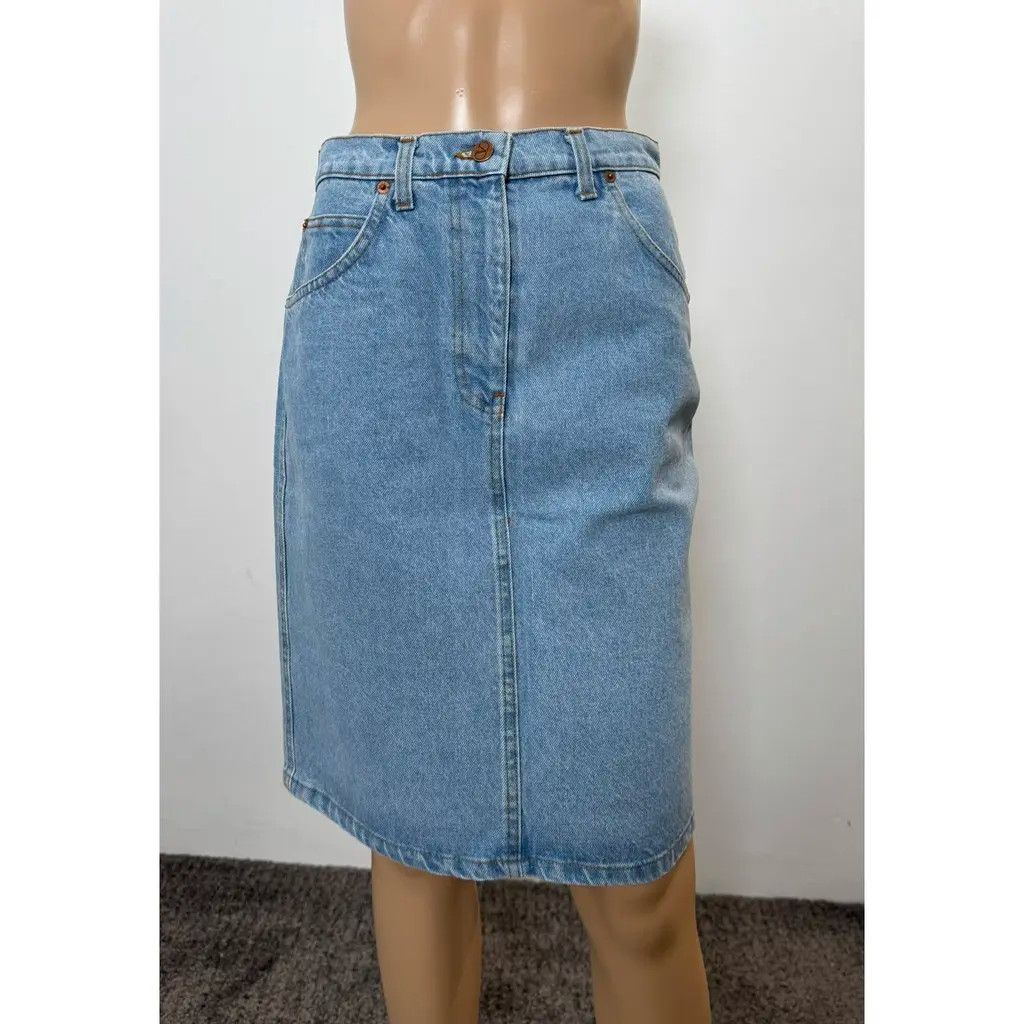 Valentino Skirt, Valentino Garavani Size 28" / US 6 / IT 42 - 1 Thumbnail