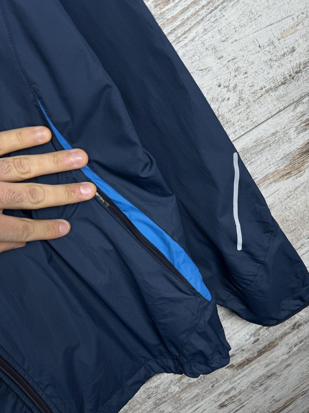 Nike × Vintage Mens Vintage Nike navy track jacket swoosh drill Olympic y2k Size US L / EU 52-54 / 3 - 6 Thumbnail