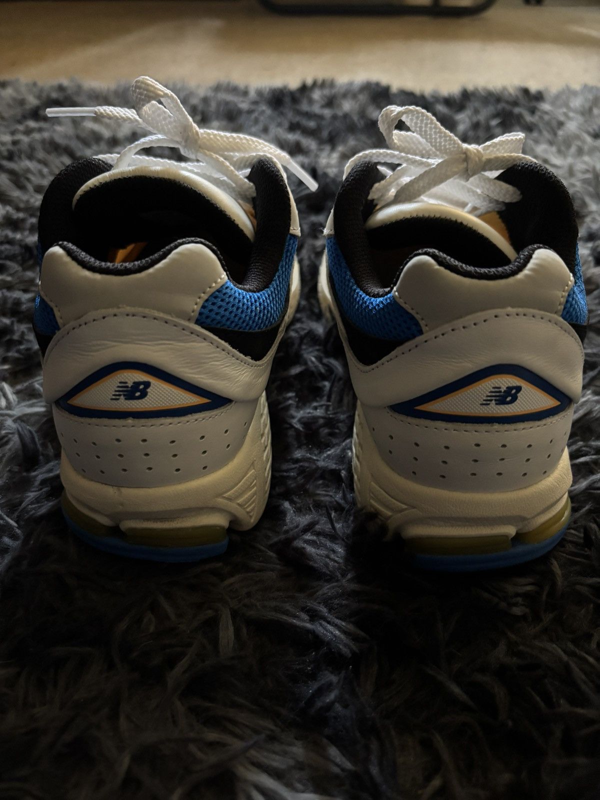 New Balance New Balance 2002R “Vibrant Apricot” Size US 5.5 / EU 38 - 4 Thumbnail