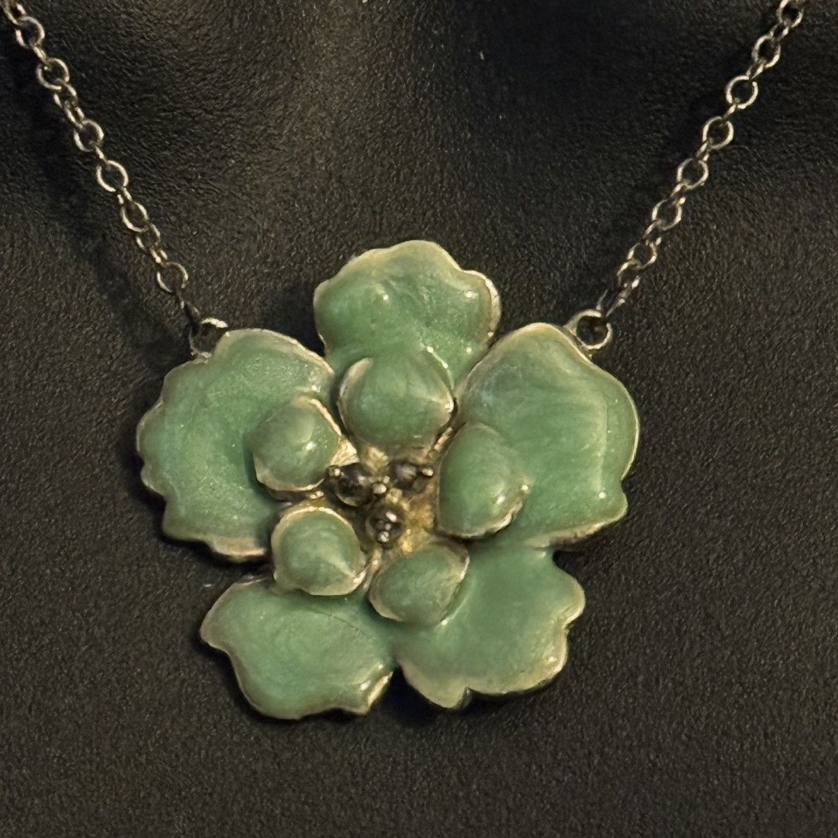 Vintage Vintage silver tone green enamel orchid pendant necklace Size ONE SIZE - 5 Thumbnail