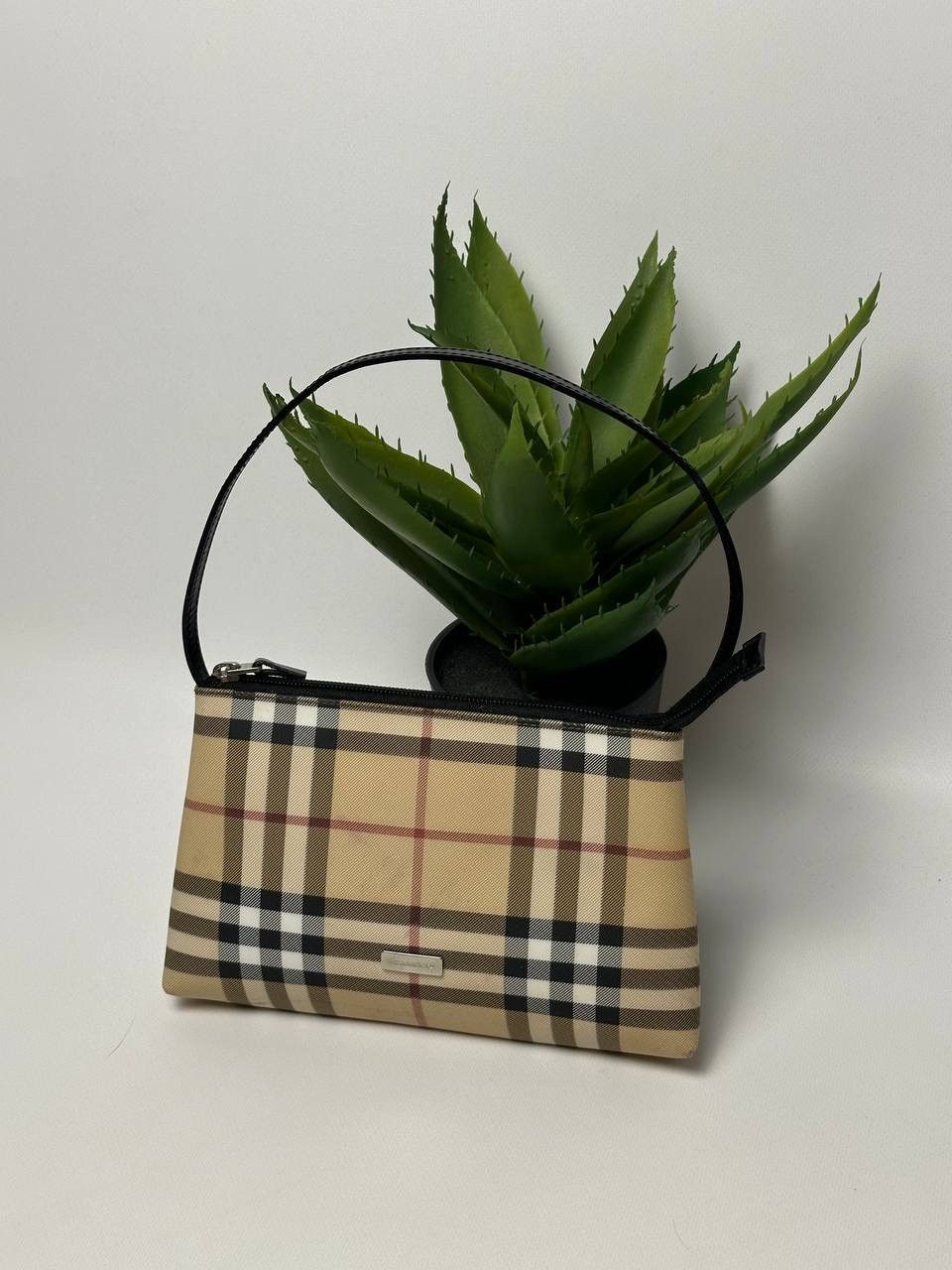 Burberry Cute Burberry Nova Check Mini Hand Bag🔥 Size ONE SIZE - 1 Thumbnail