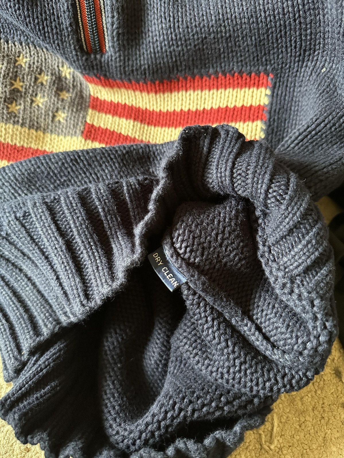 Polo Ralph Lauren 1990s Polo Ralph Lauren American Flag Knitted Sweater Size S / US 4 / IT 40 - 9 Thumbnail