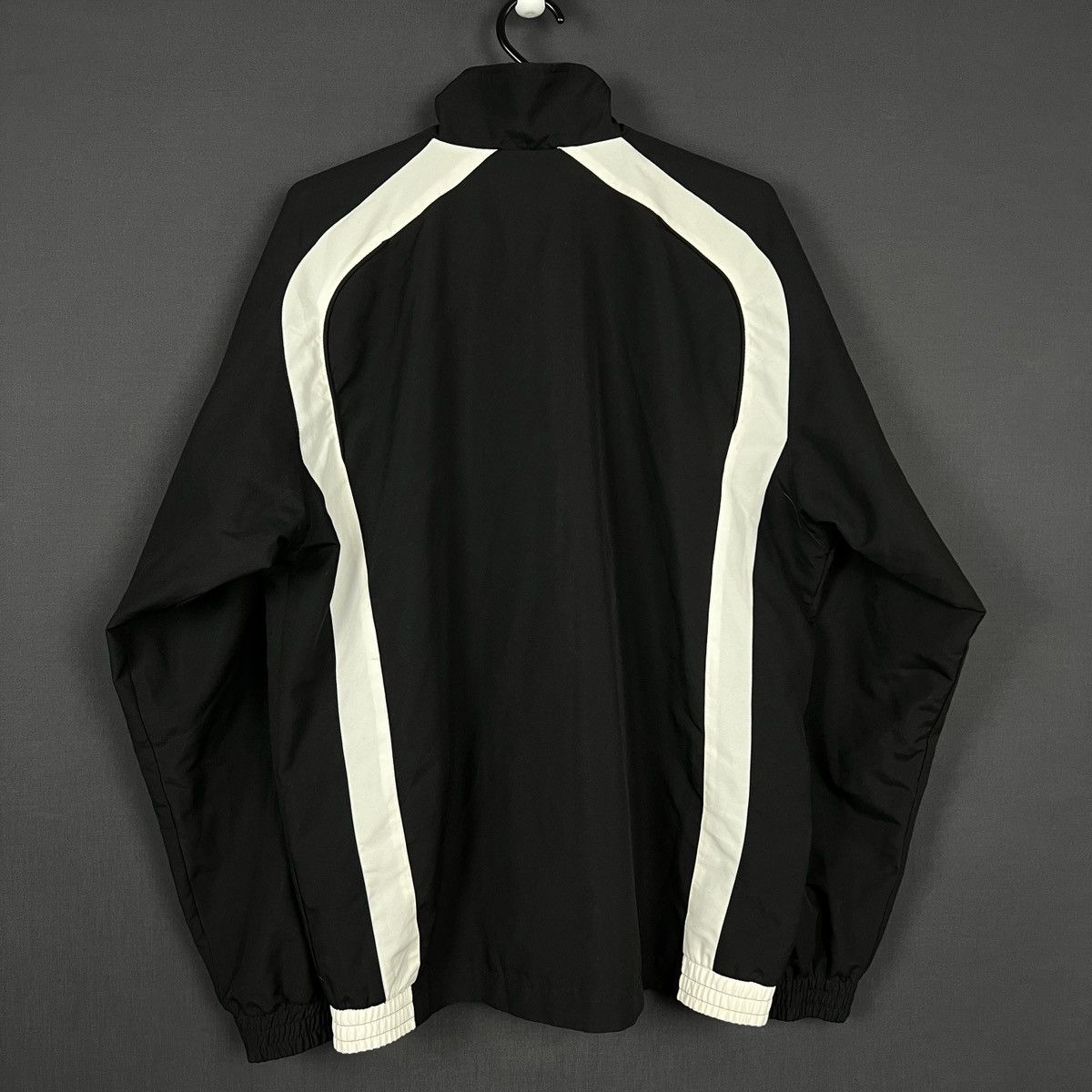 Adidas Vintage Adidas Track Jacket Mens Size Medium Size US M / EU 48-50 / 2 - 5 Thumbnail