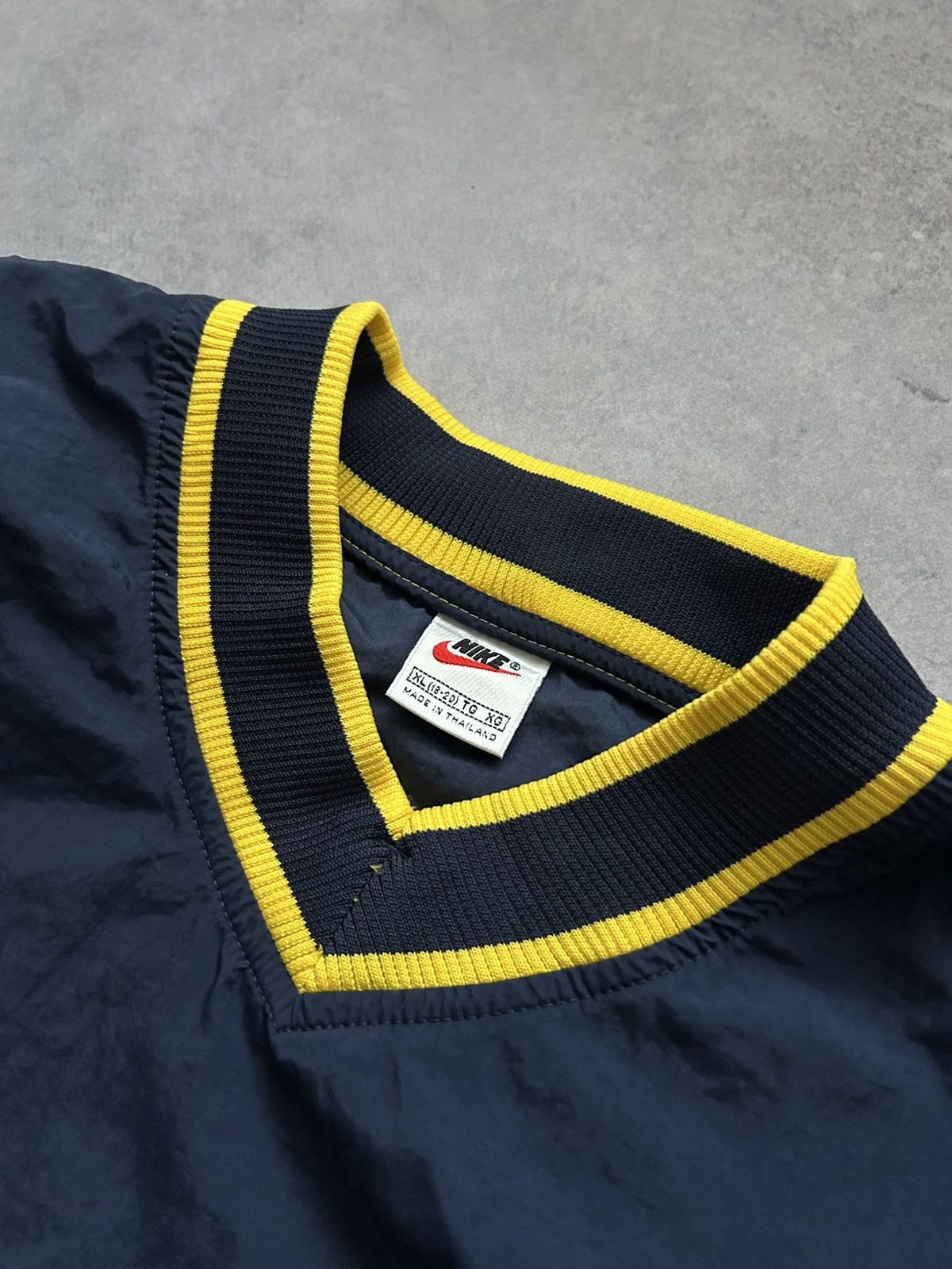 Nike × Vintage Vintage Nike Nylons sweatshirt 90s mens Size US XL / EU 56 / 4 - 2 Thumbnail