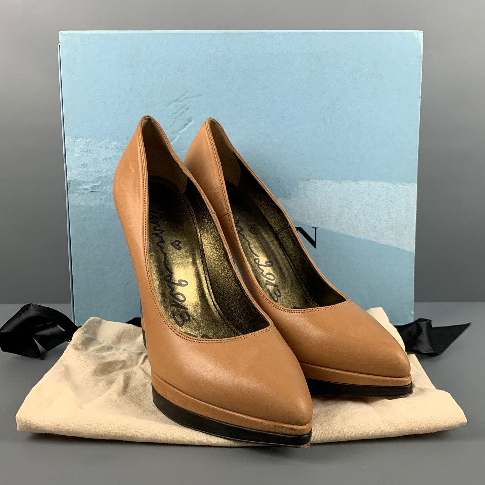 Lanvin LANVIN Size 9.5 Beige Clear Leather Wedge Pumps Size US 9.5 / IT 39.5 - 8 Thumbnail