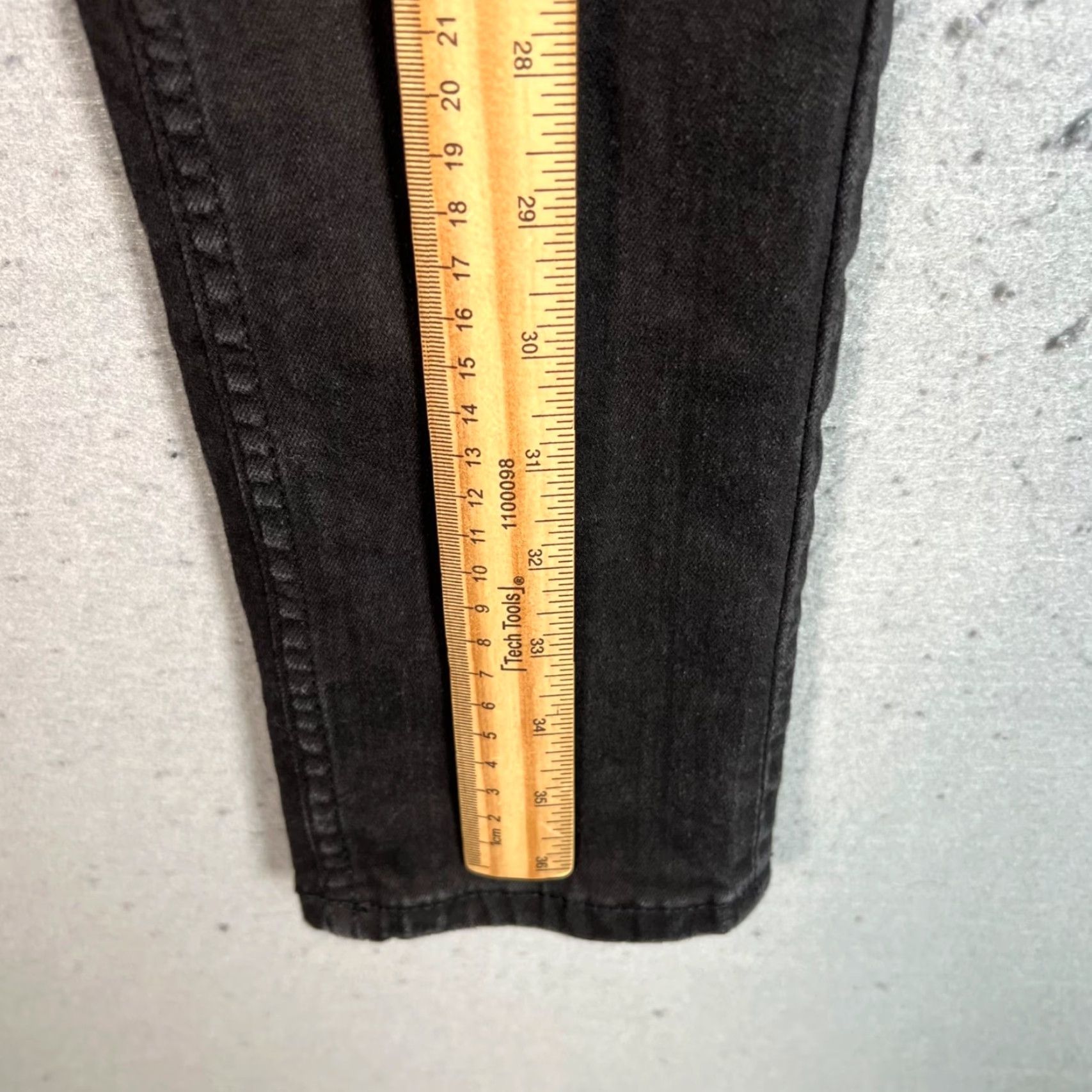 Cheap Monday Cheap Monday Jeans Womens 27x30 Black Cotton Blend Denim 5-Pocket Stretch Slim Size 27" / US 4 / IT 40 - 7 Thumbnail