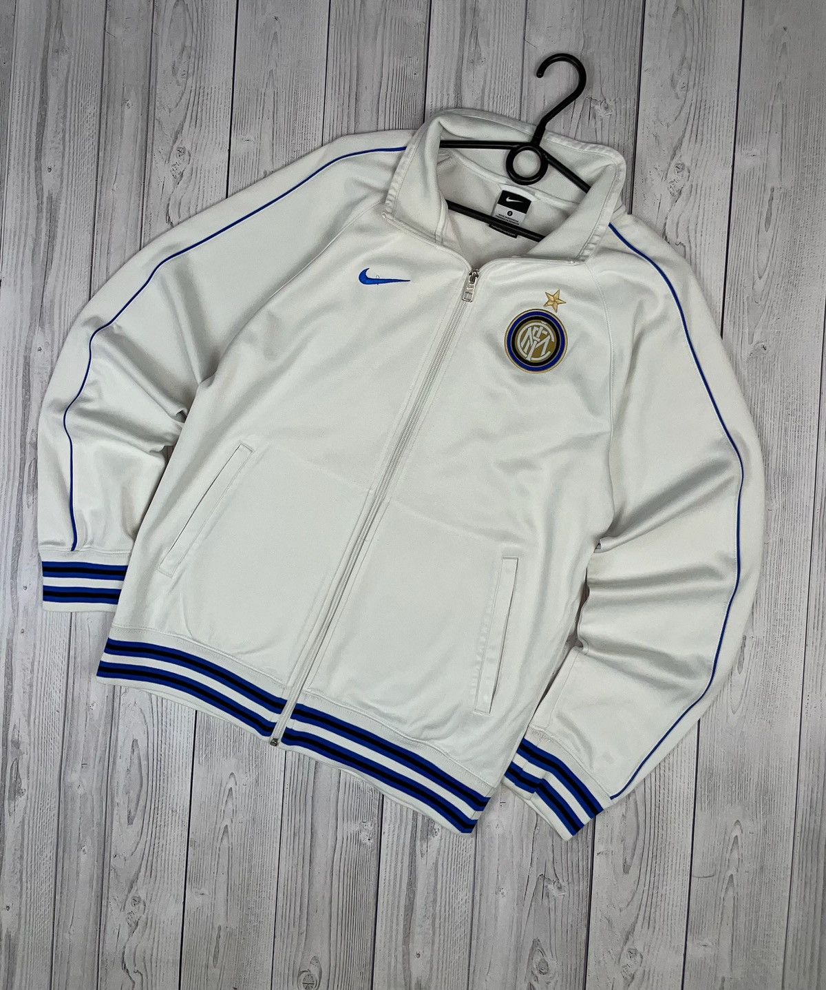 Nike Vintage nike Inter Milan soccer jacket white size S Size US S / EU 44-46 / 1 - 1 Thumbnail