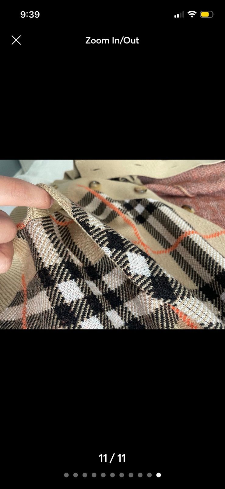 Burberry S Burberry Woman’s Oversized Fit Check Wool Blend Cardigan Size S / US 4 / IT 40 - 11 Thumbnail