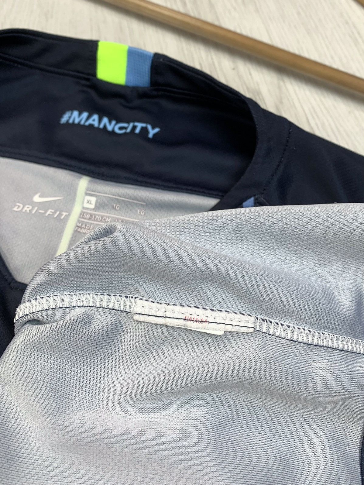 Nike Nike Manchester City 2018-2019 Away Jersey Size 13-15 Years Size US XXS / EU 40 - 7 Thumbnail