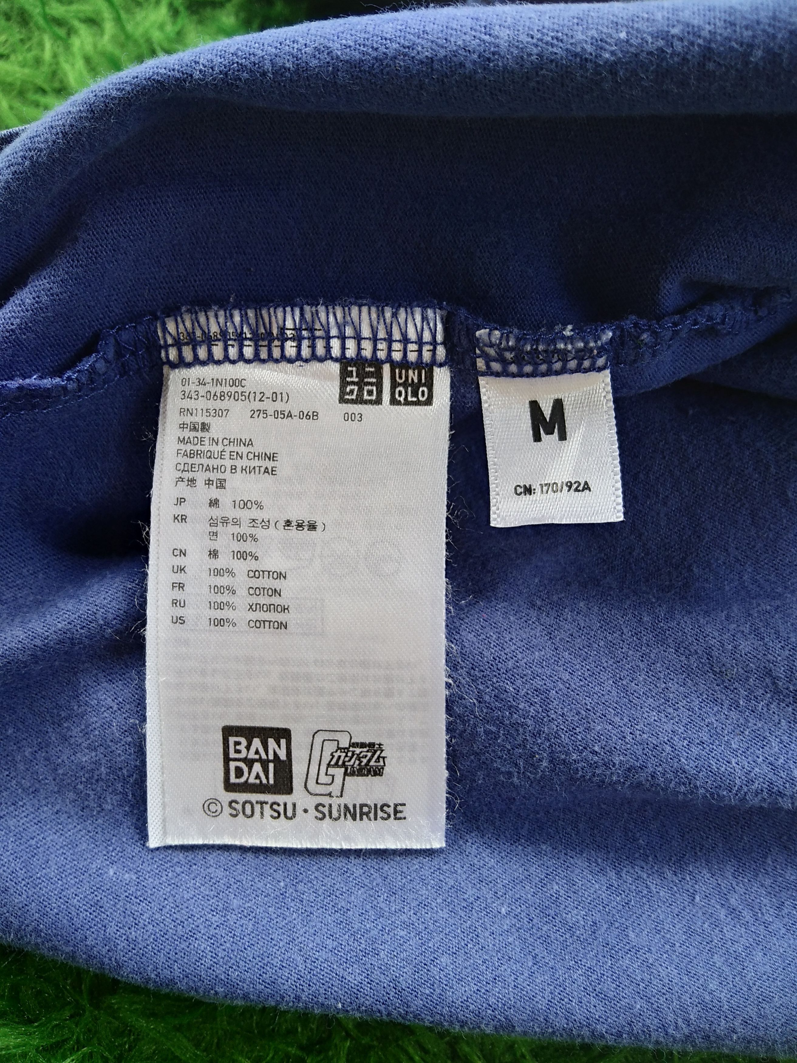 Anime × Japanese Brand Vtg 00s Uniqlo x GUNDAM ILLUSTRASIONS RX-77-1 GUNCANNON Size US M / EU 48-50 / 2 - 5 Thumbnail