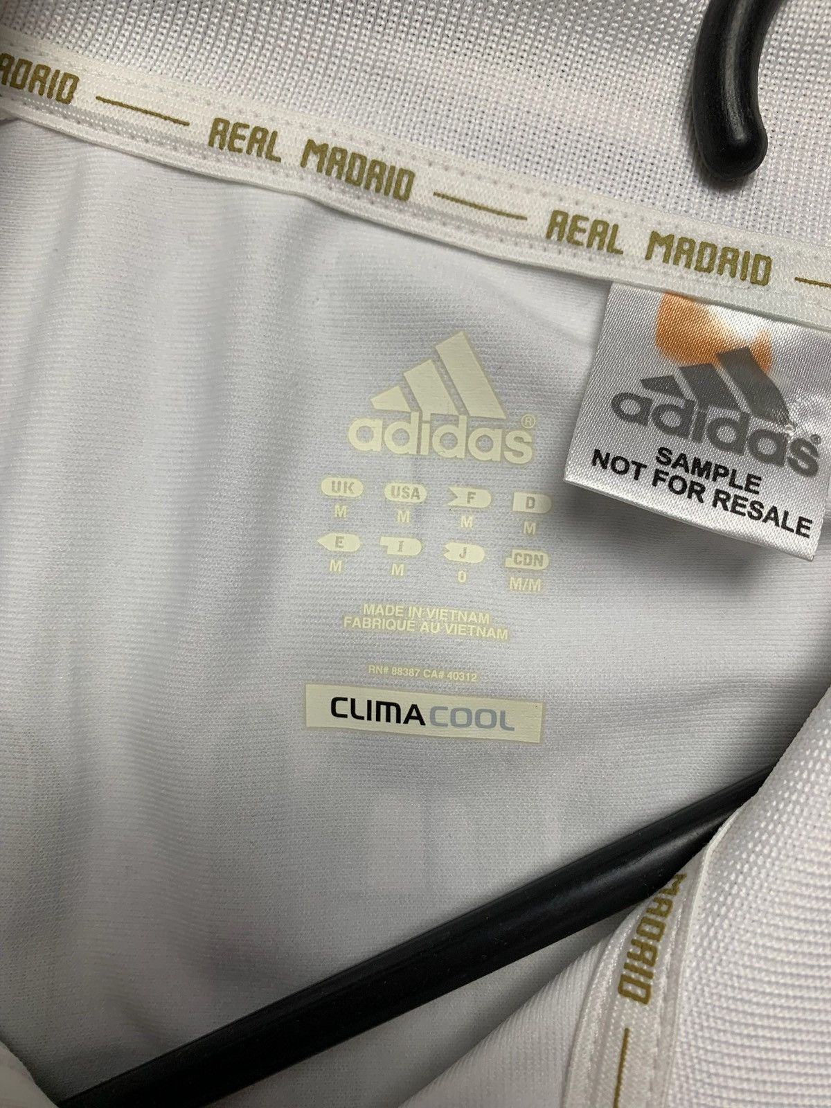 Vintage Vintage adidas Real Madrid soccer jersey 16 Canales M Size US M / EU 48-50 / 2 - 4 Thumbnail