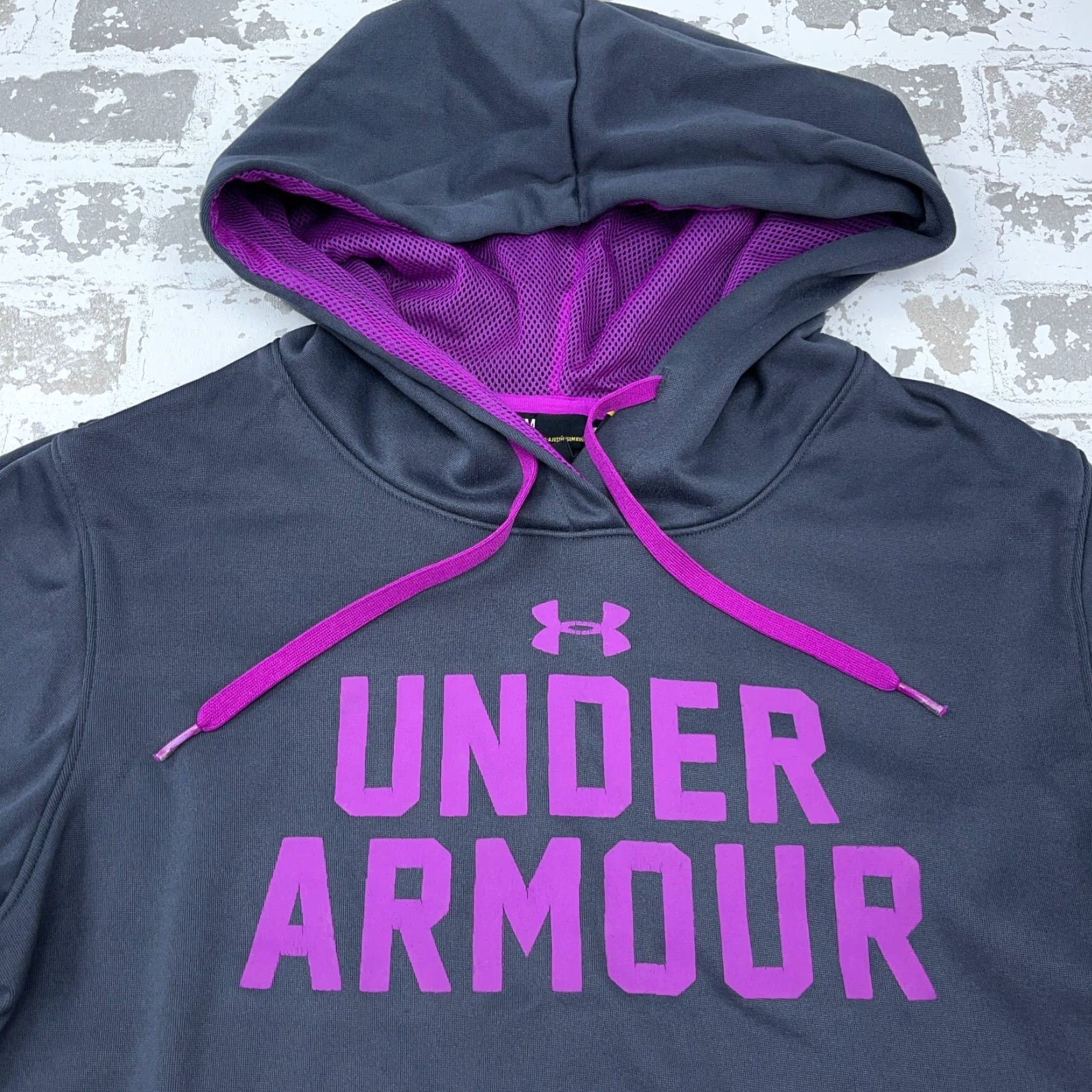 Under Armour Under Armour Hoodie Women M Gray Purple Sweatshirt Pullover Fleece Logo All Seasons Breathable Pockets Sports Modern Mens Womens Size M / US 6-8 / IT 42-44 - 3 Thumbnail