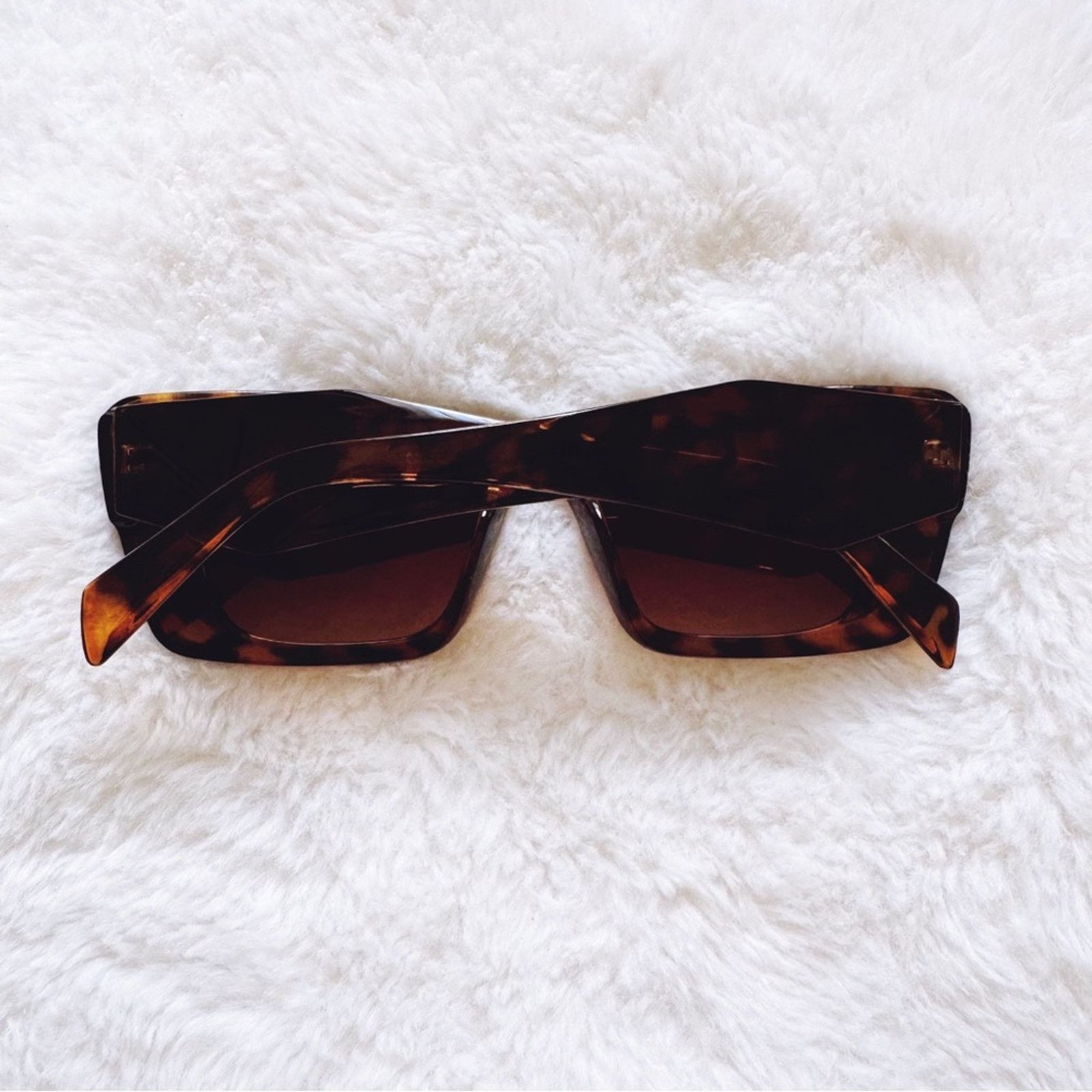 Other Lily Tortoise Brown Rectangular Sunglasses Size ONE SIZE - 10 Thumbnail
