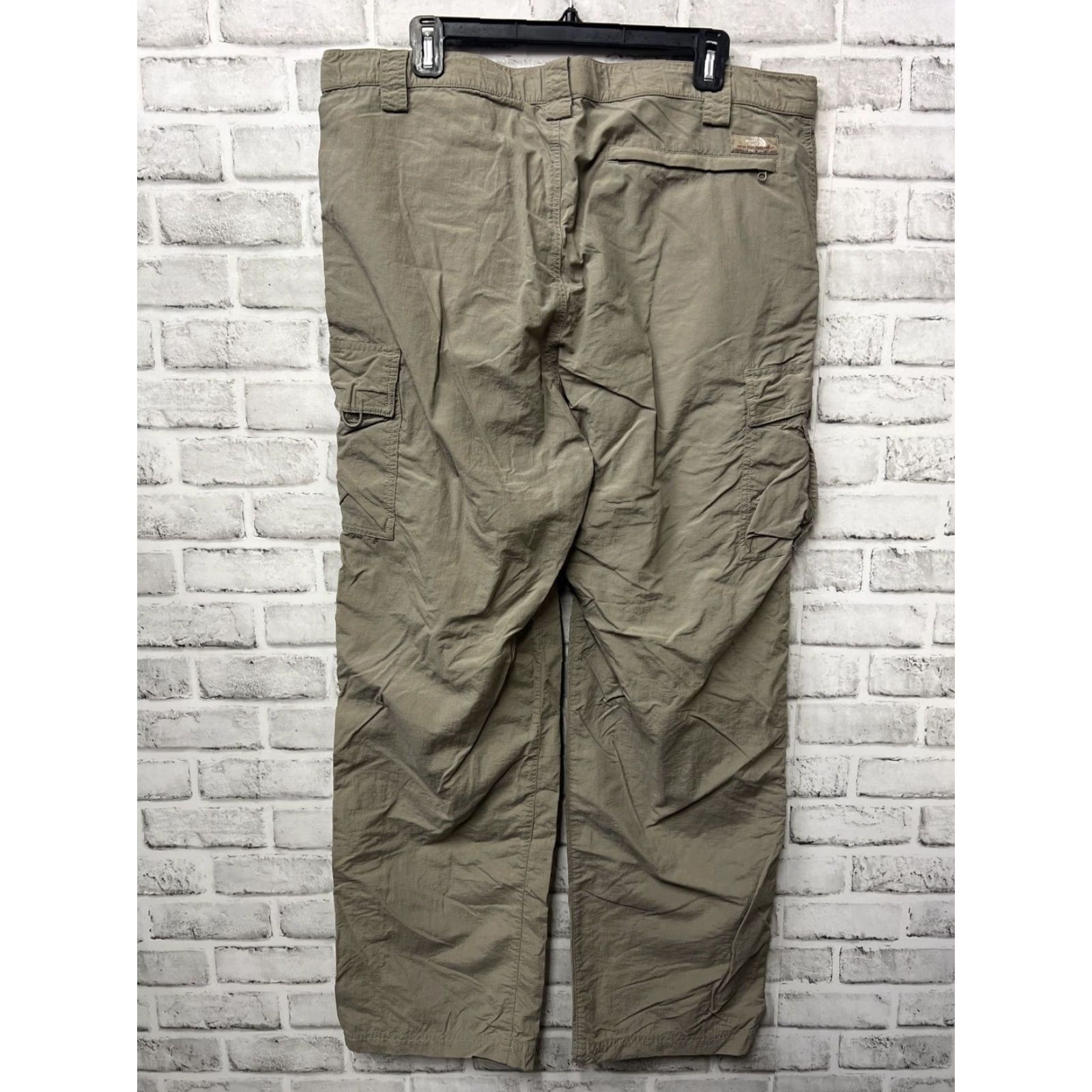 The North Face The North Face Beige Nylon Hiking Pants Mens Large 38x31 Size US 33 - 4 Thumbnail