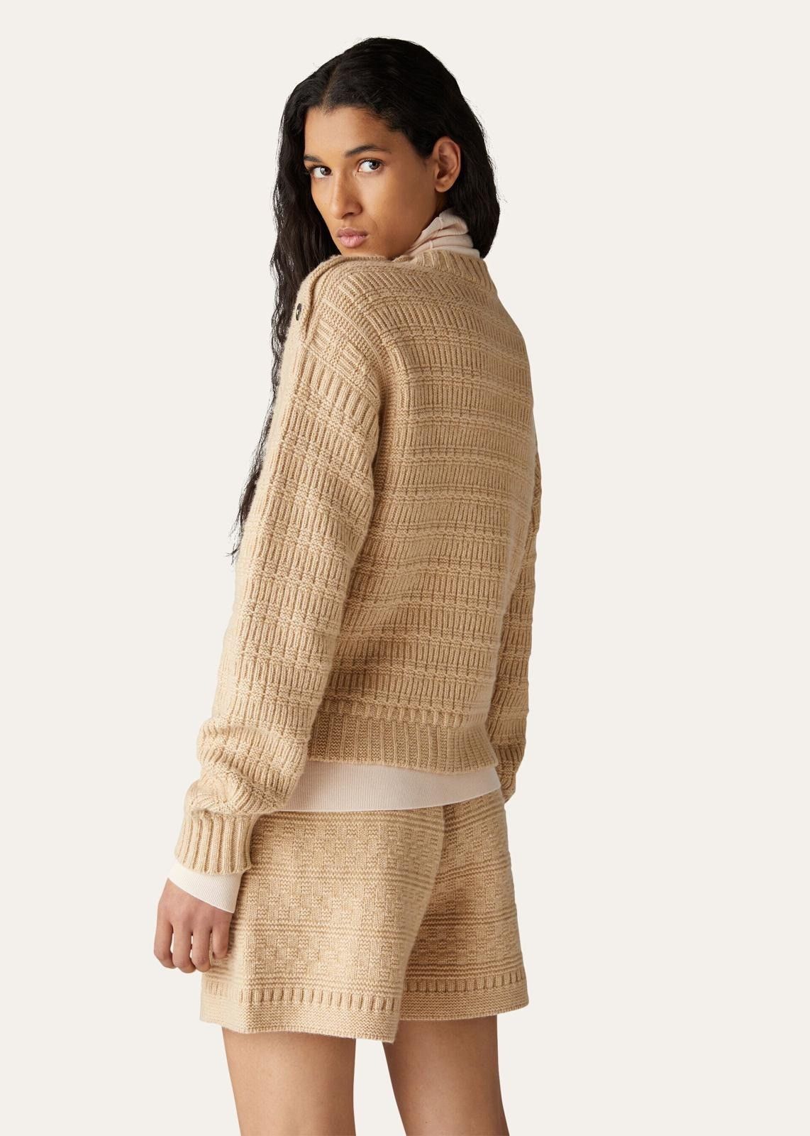 Loro Piana o1srvl11e0824 New Plymouth Crew Neck Sweater in Beige Size M / US 6-8 / IT 42-44 - 4 Thumbnail